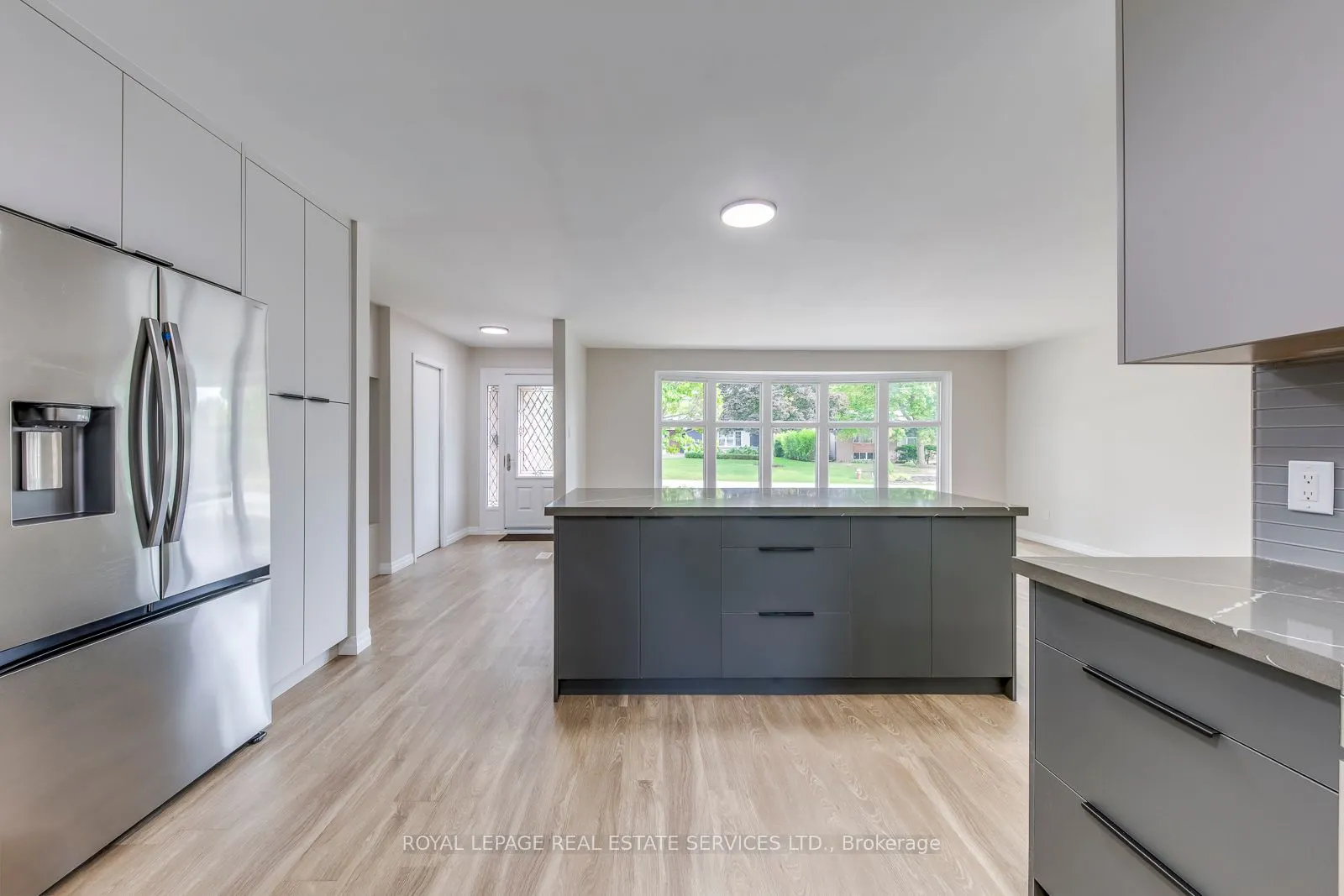 1311 Elgin Crescent