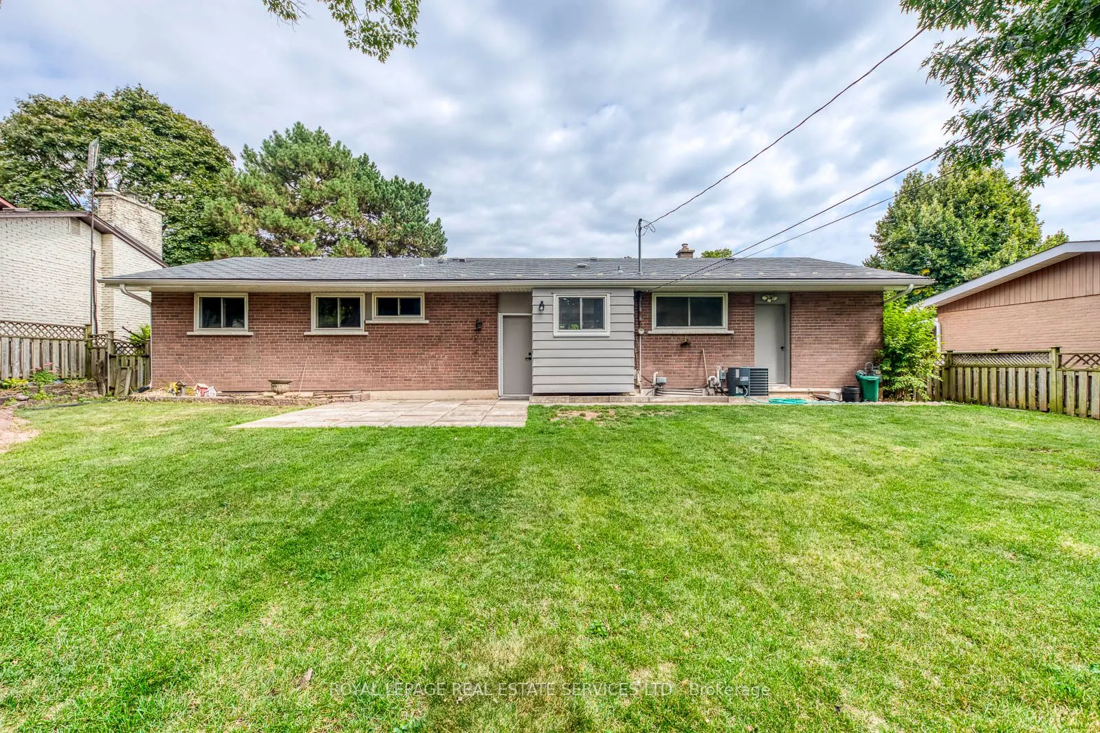 1311 Elgin Crescent