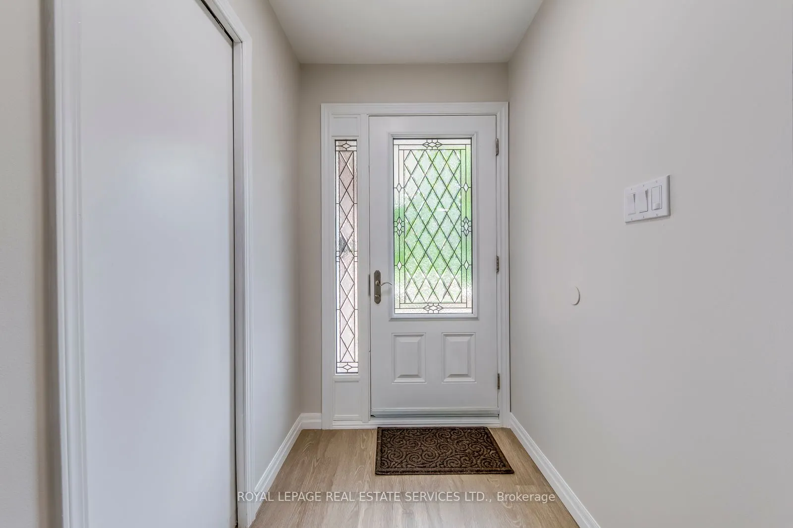 1311 Elgin Crescent