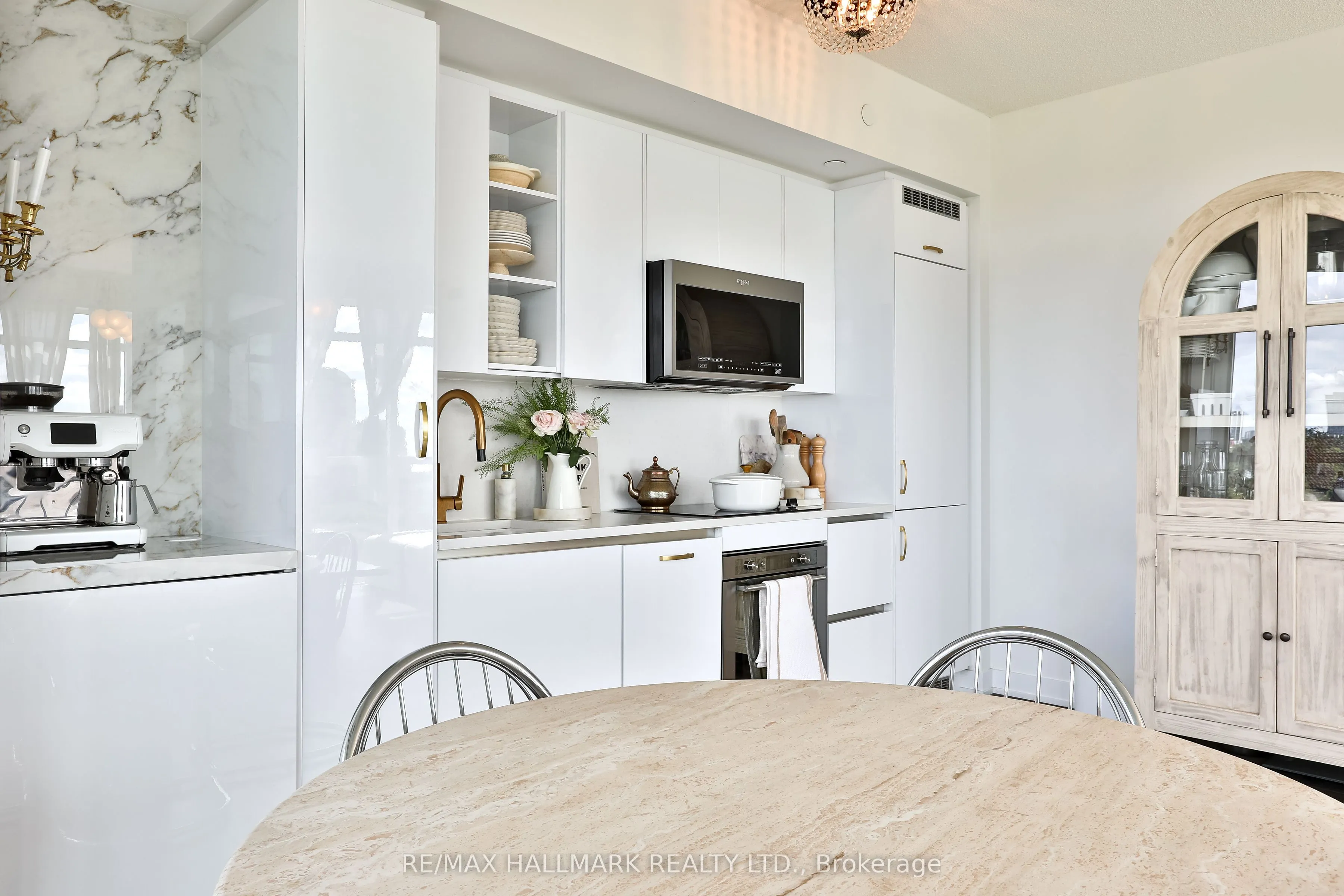 251 Manitoba Street, #1016