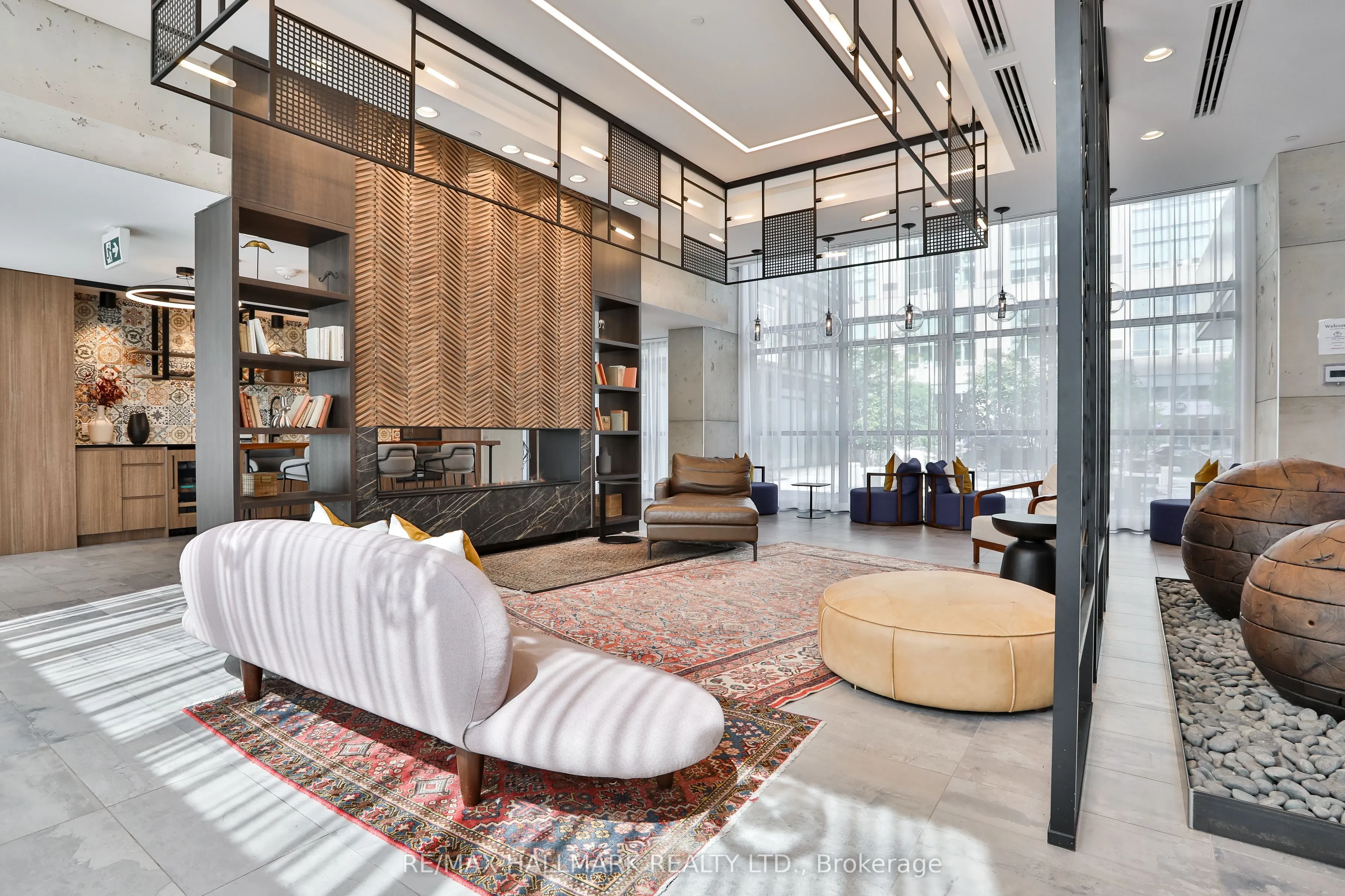 251 Manitoba Street, #1016