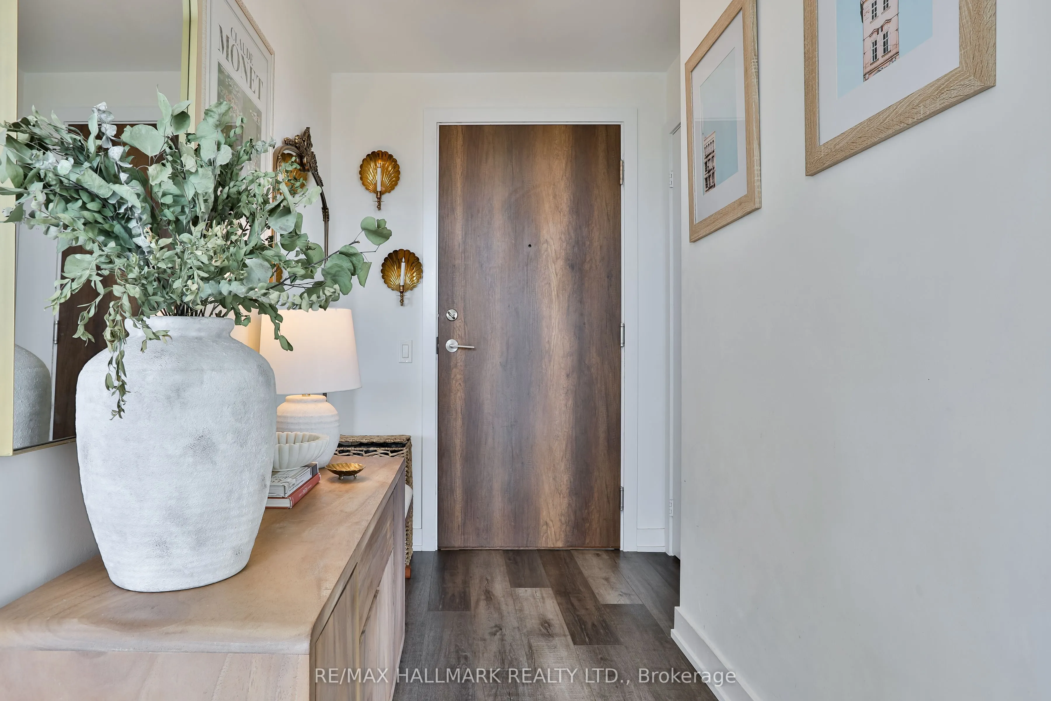 251 Manitoba Street, #1016