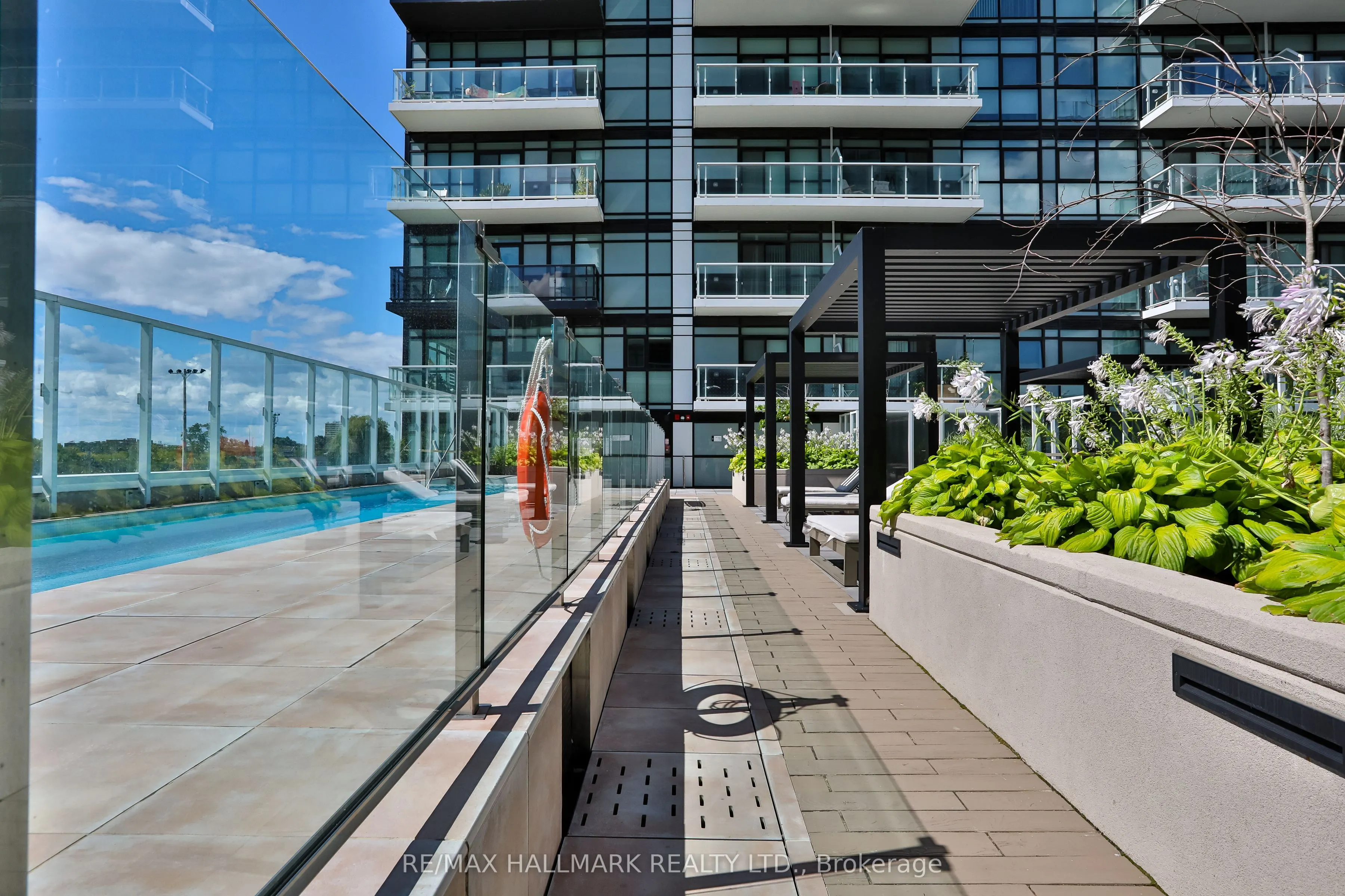 251 Manitoba Street, #1016