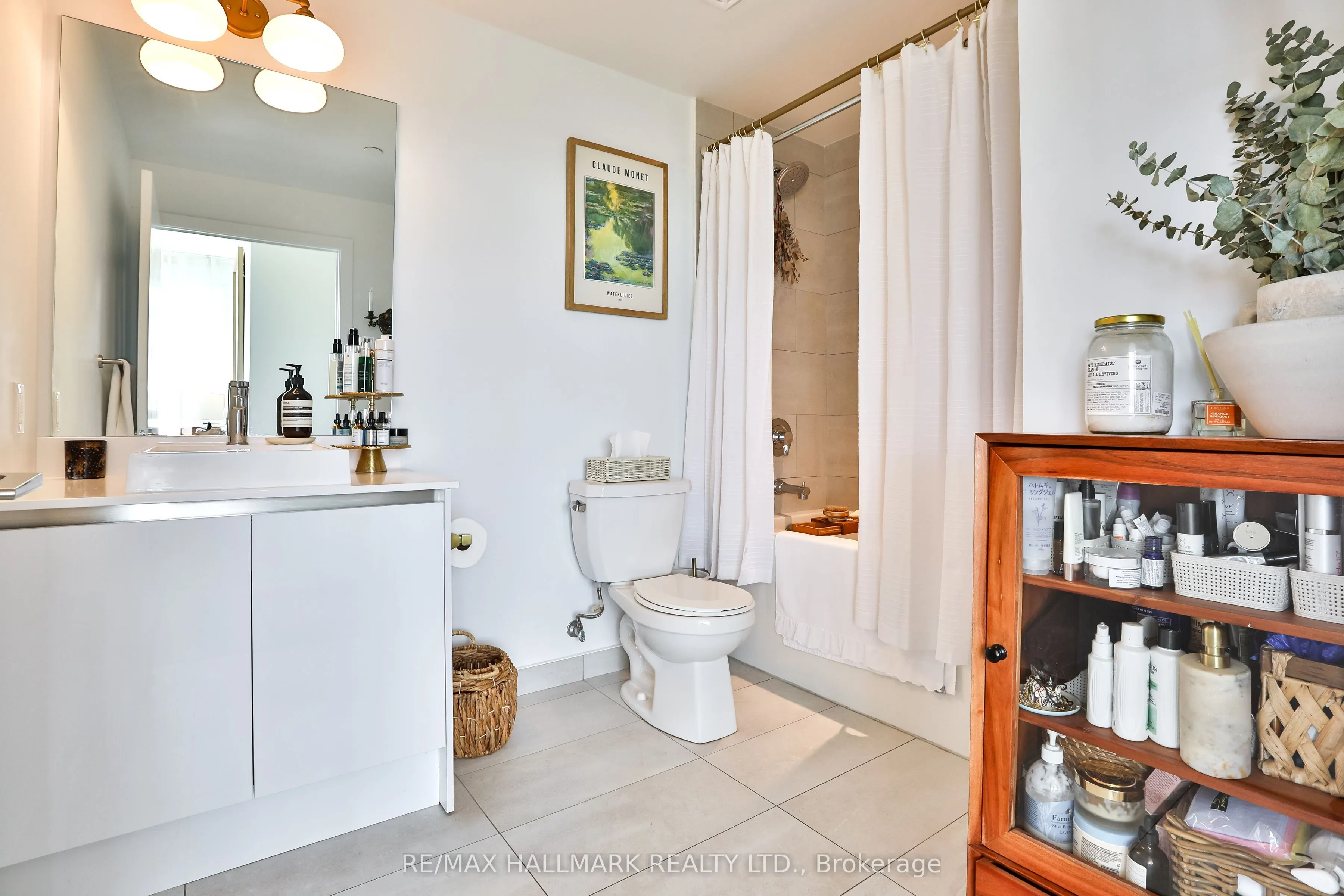 251 Manitoba Street, #1016