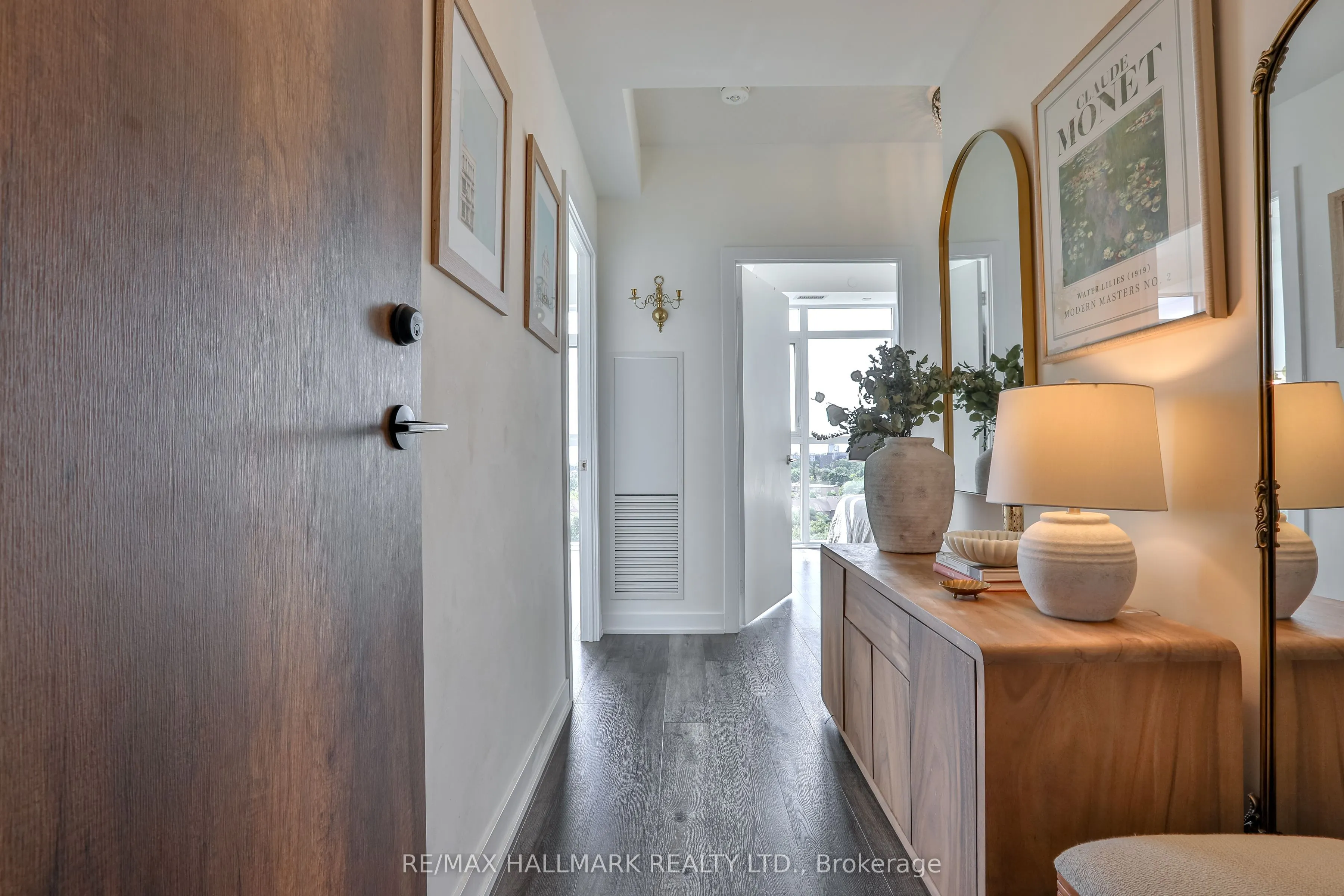 251 Manitoba Street, #1016