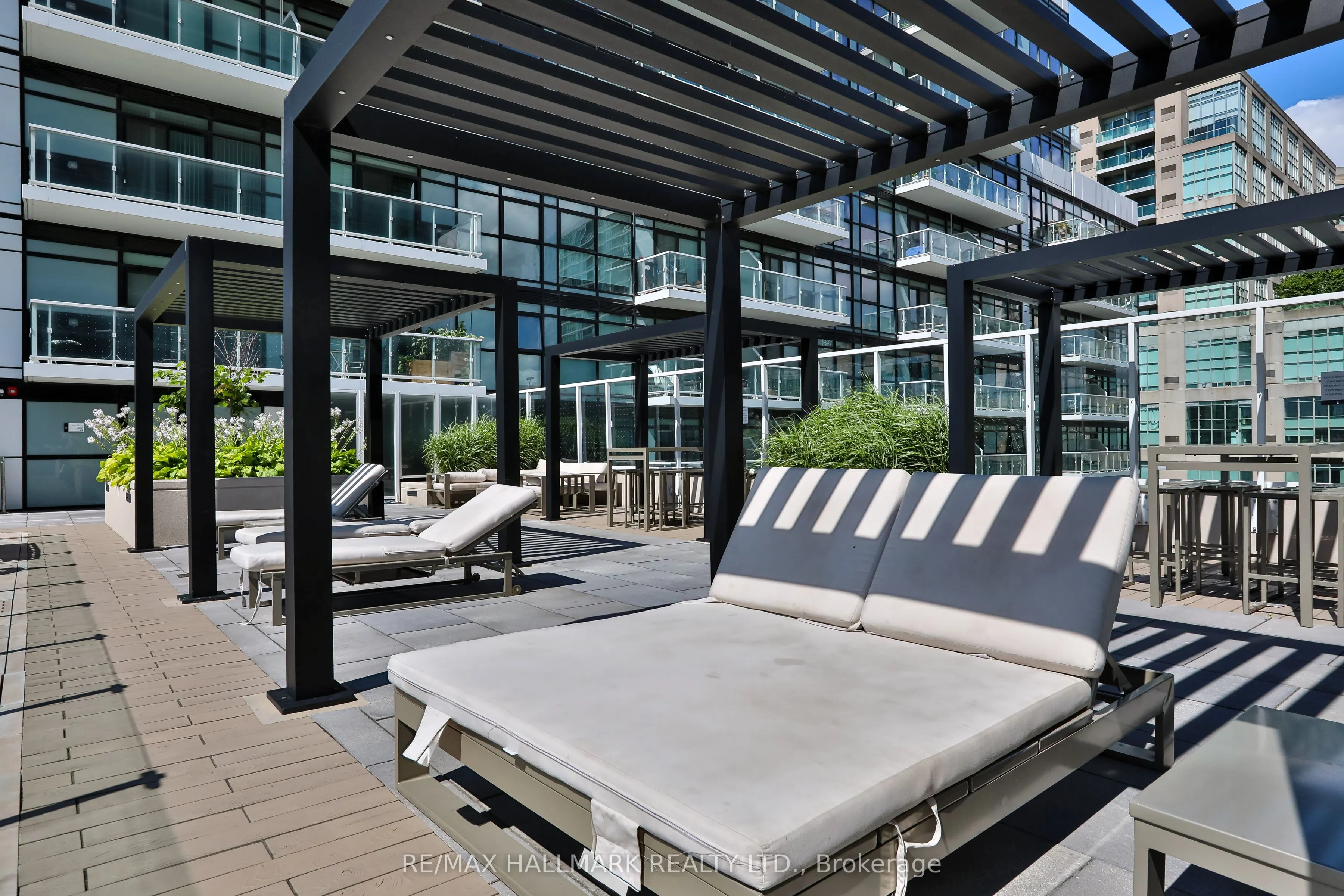 251 Manitoba Street, #1016