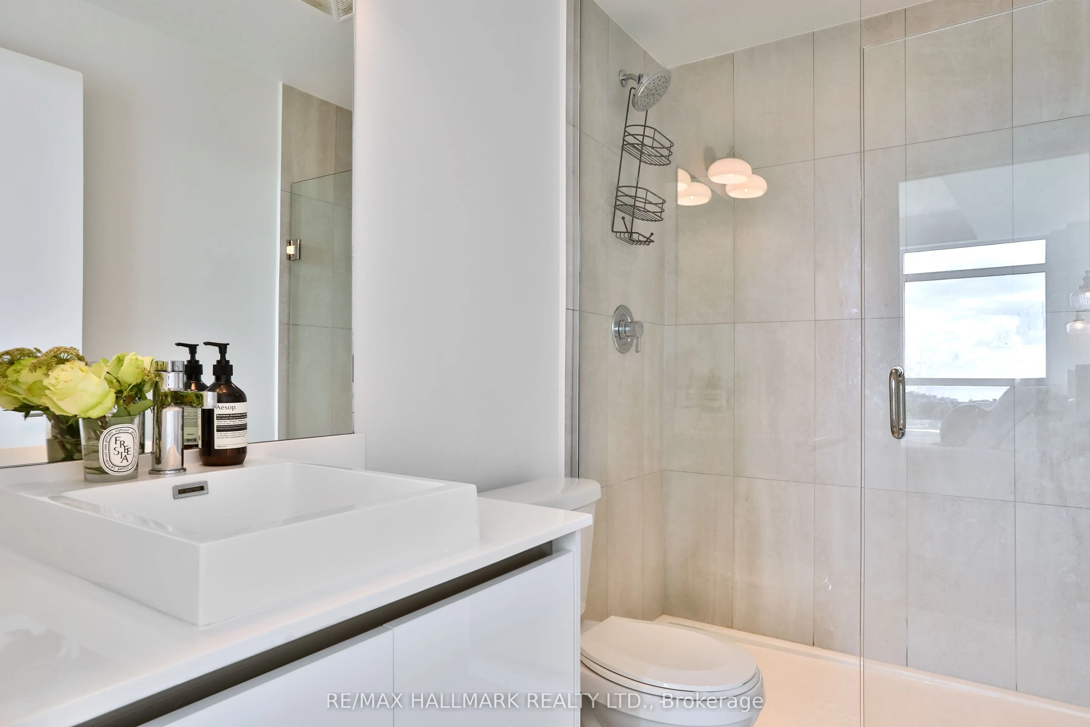 251 Manitoba Street, #1016