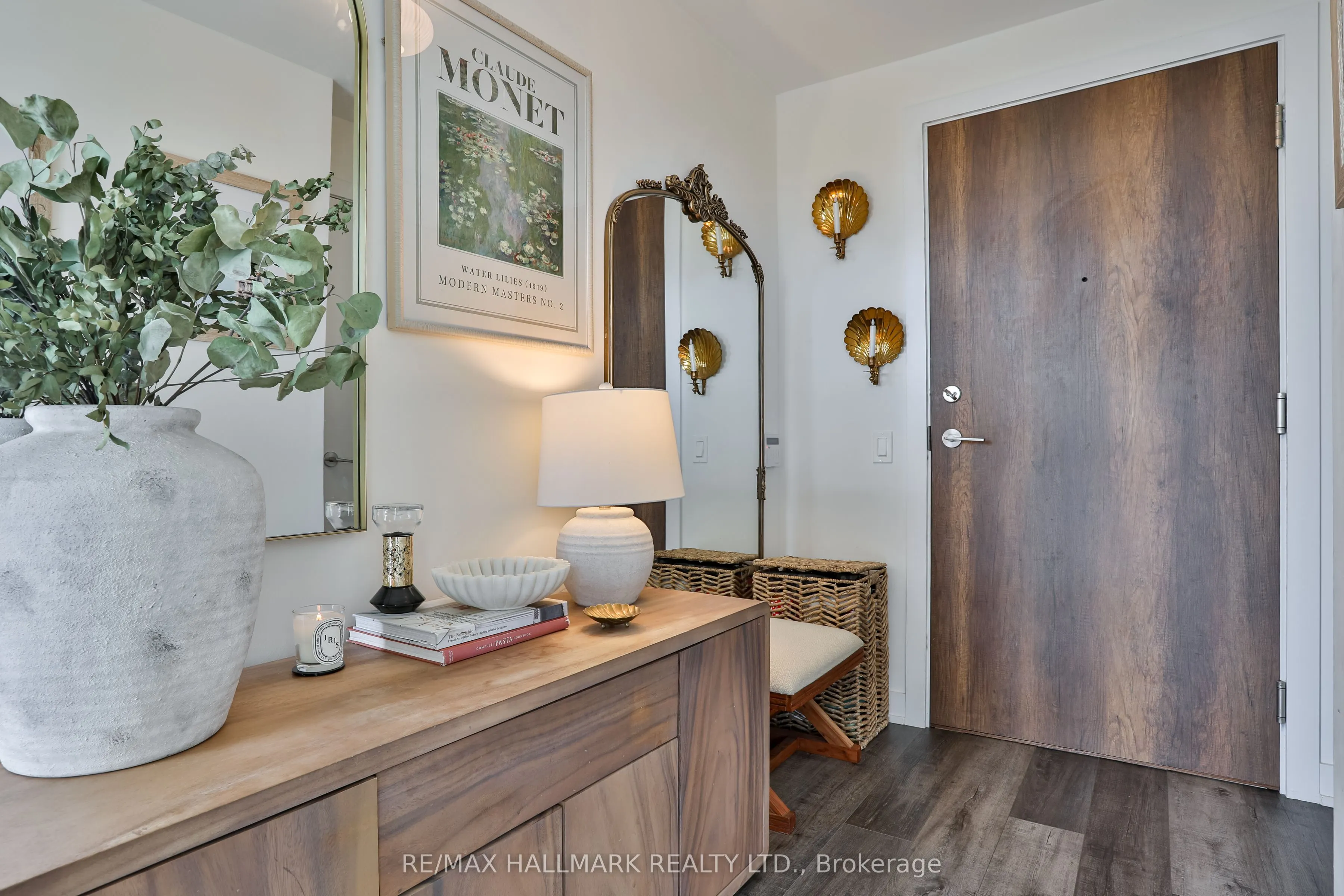 251 Manitoba Street, #1016