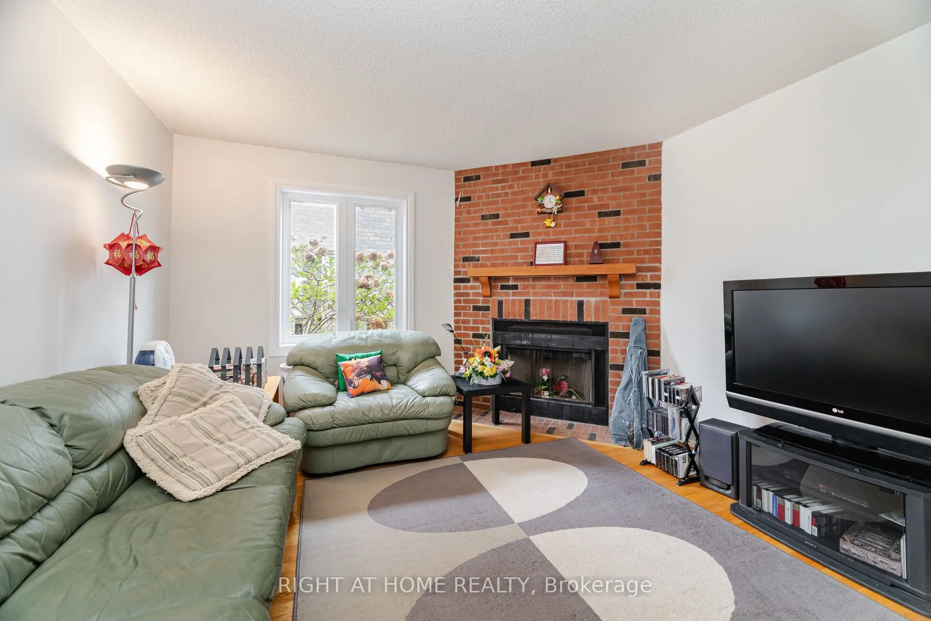5253 Palomar Crescent
