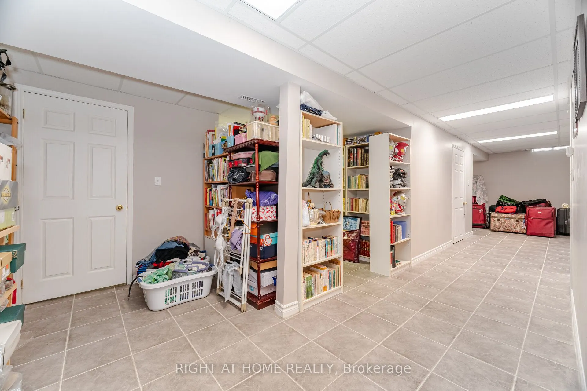 5253 Palomar Crescent