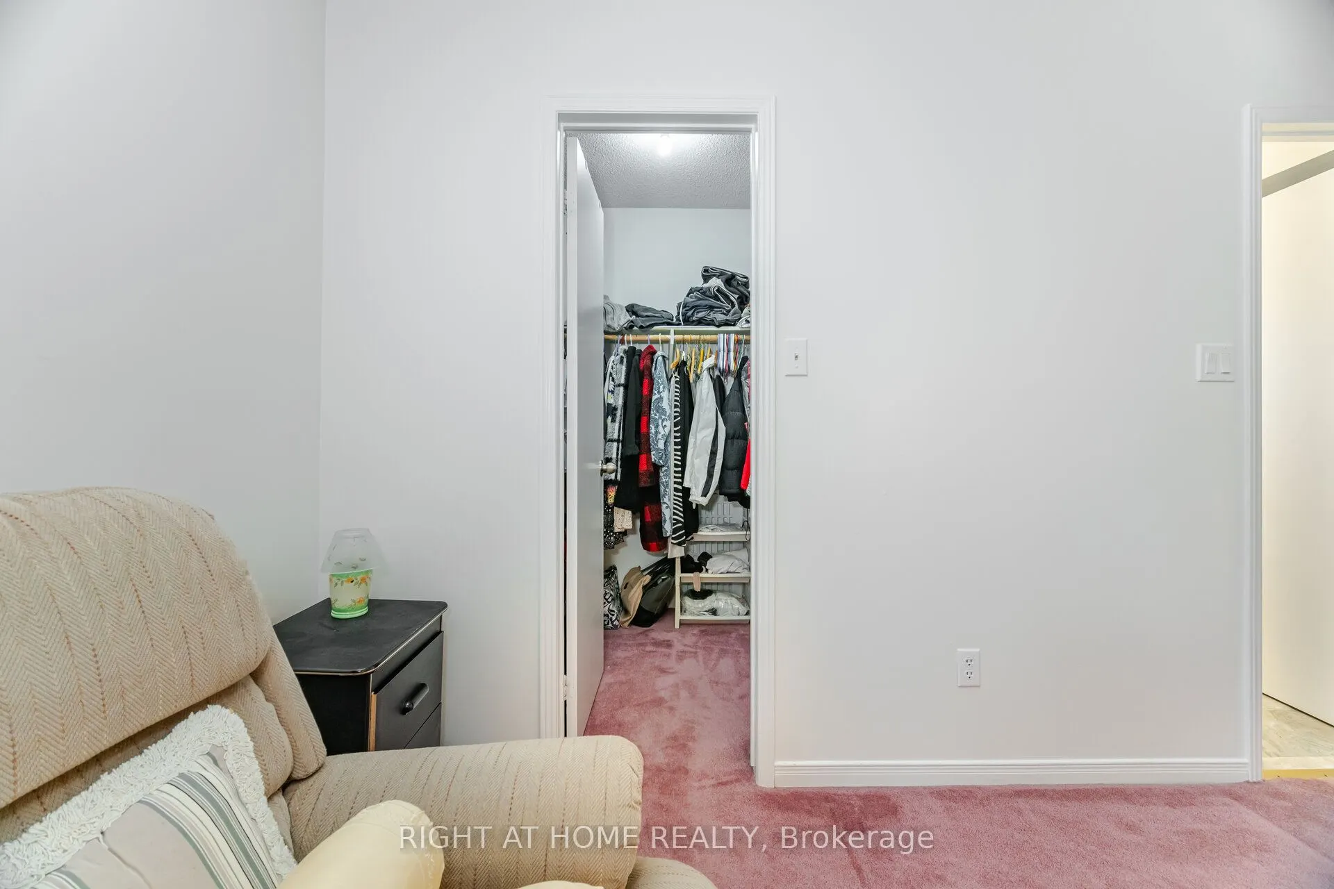 5253 Palomar Crescent