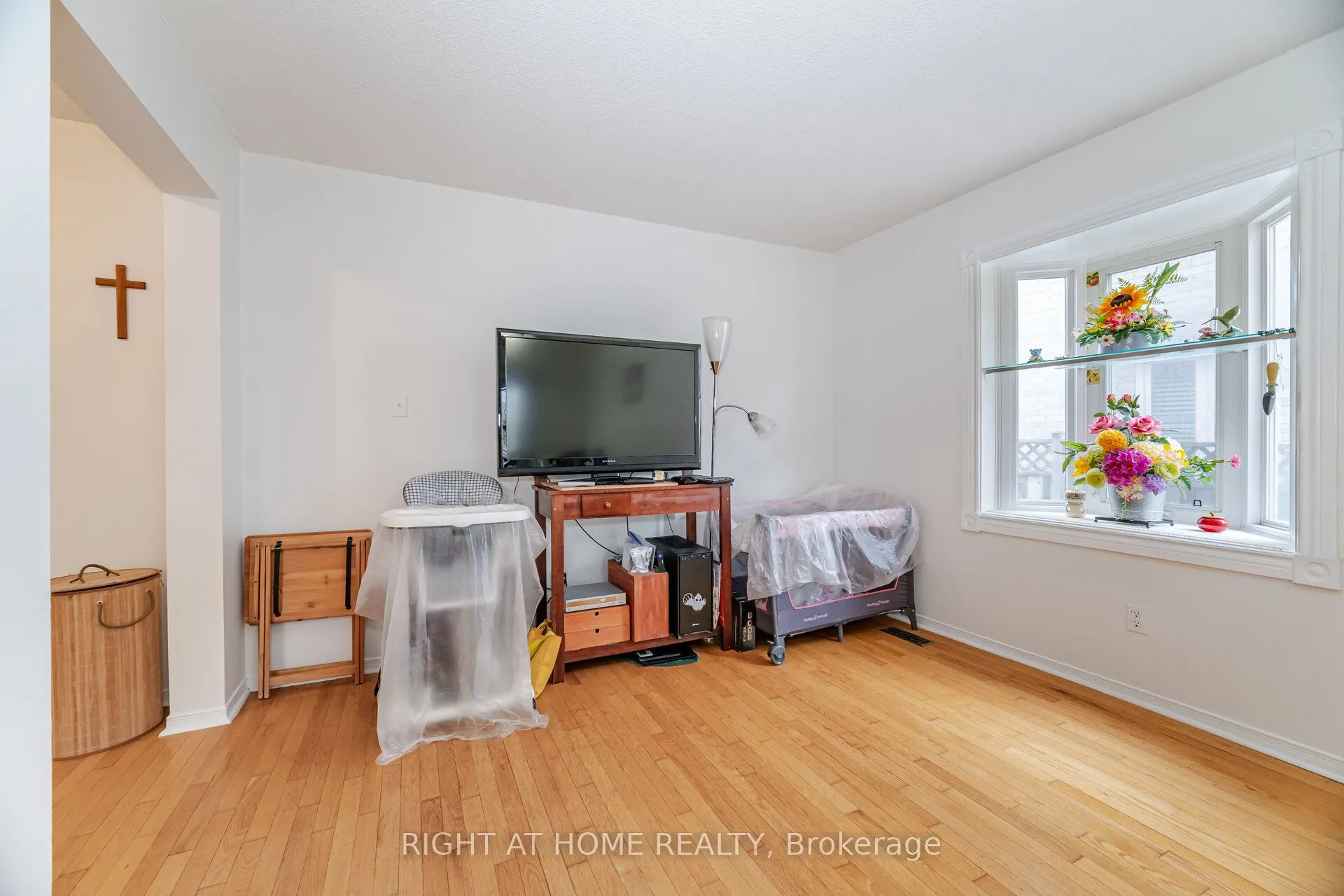 5253 Palomar Crescent