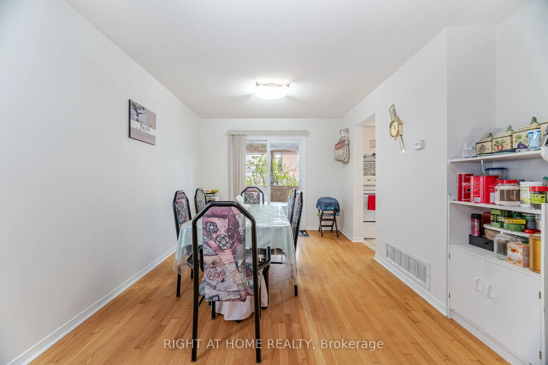 5253 Palomar Crescent