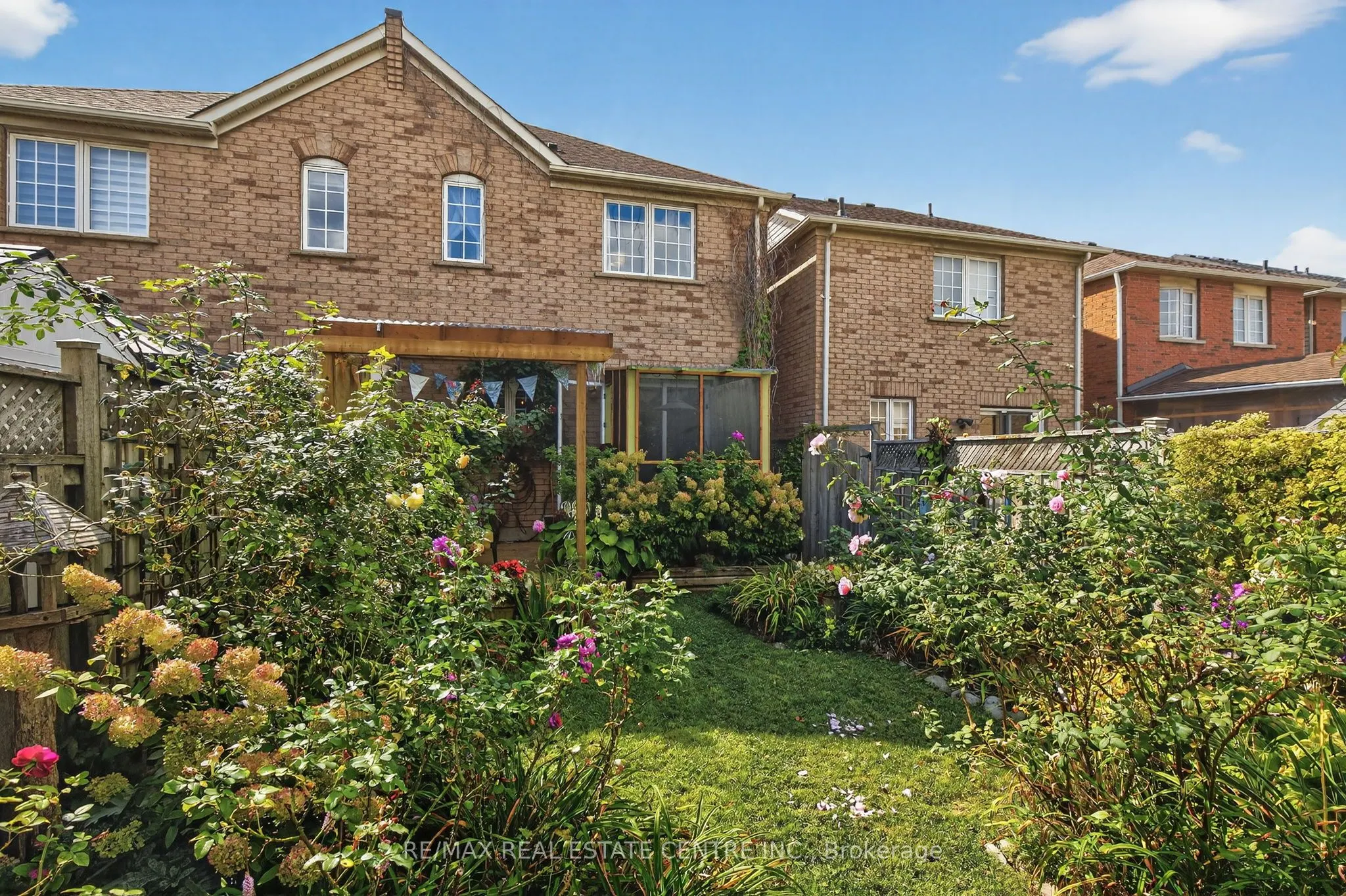 64 Big Moe Crescent