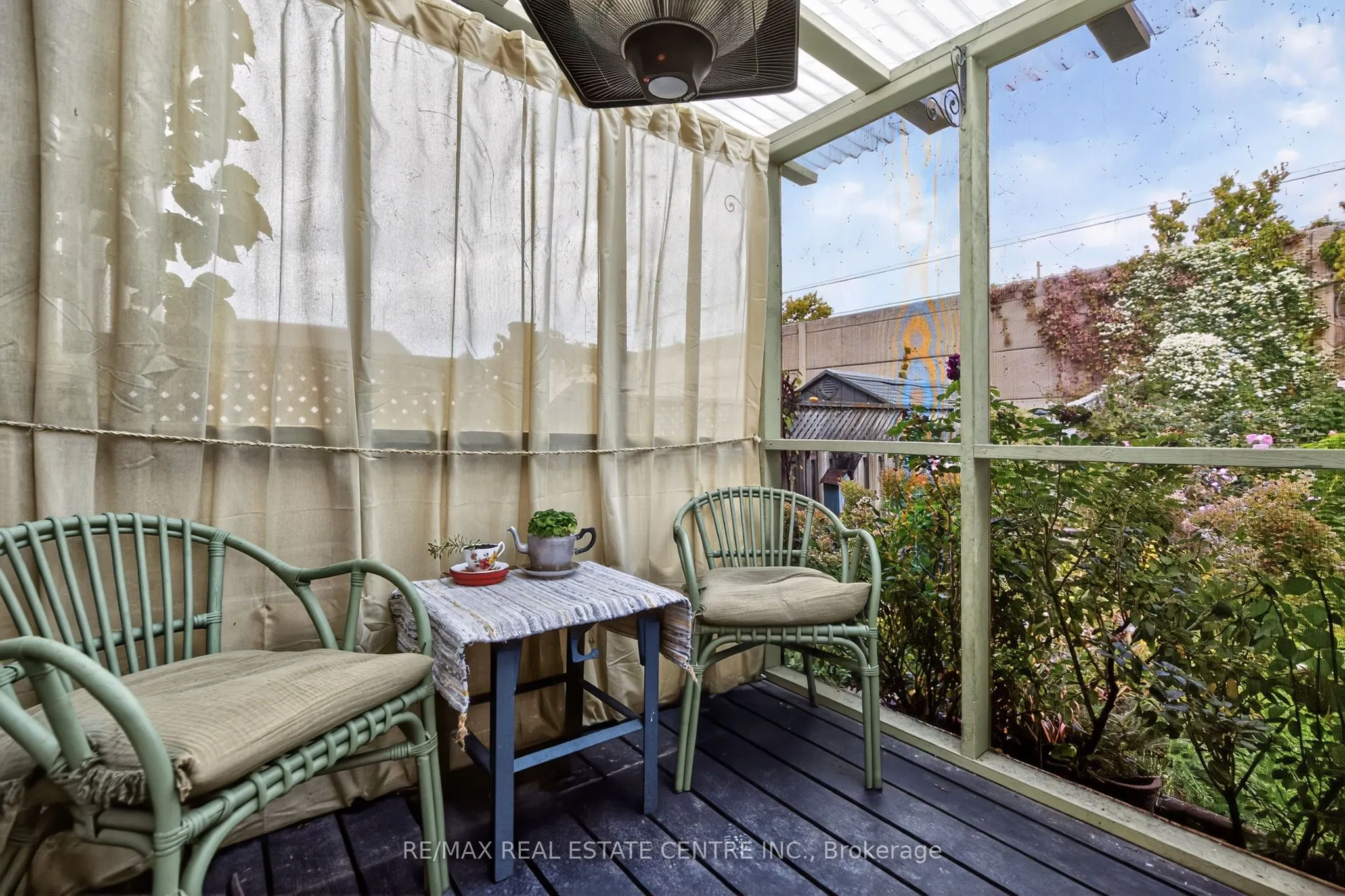 64 Big Moe Crescent
