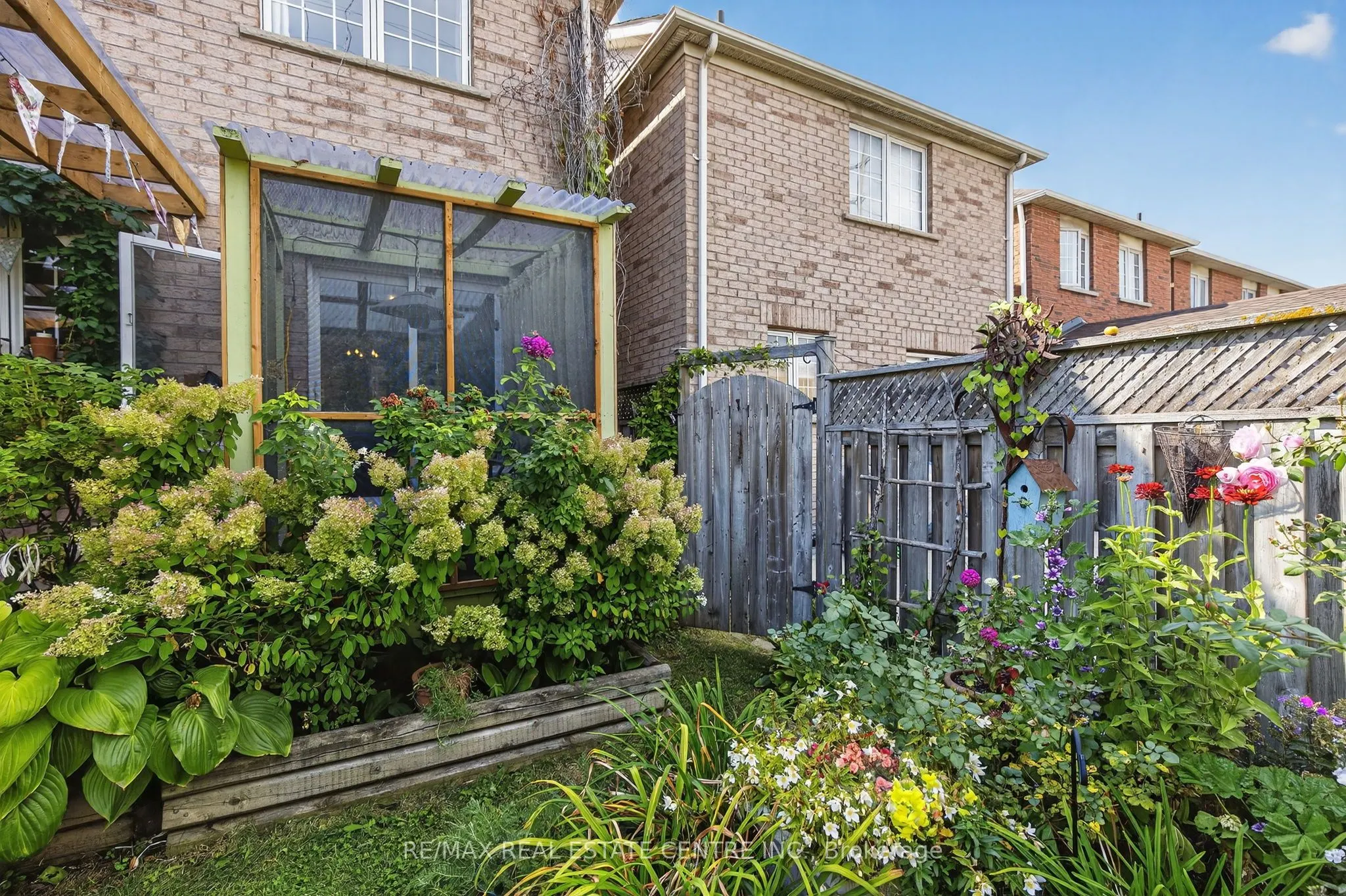 64 Big Moe Crescent