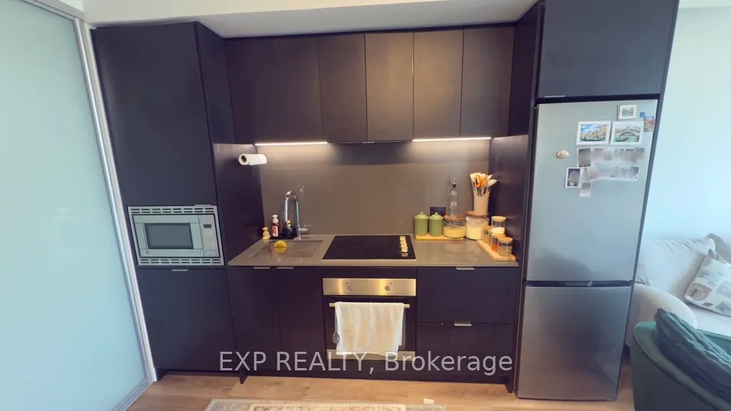 86 Dundas Street E, #1508