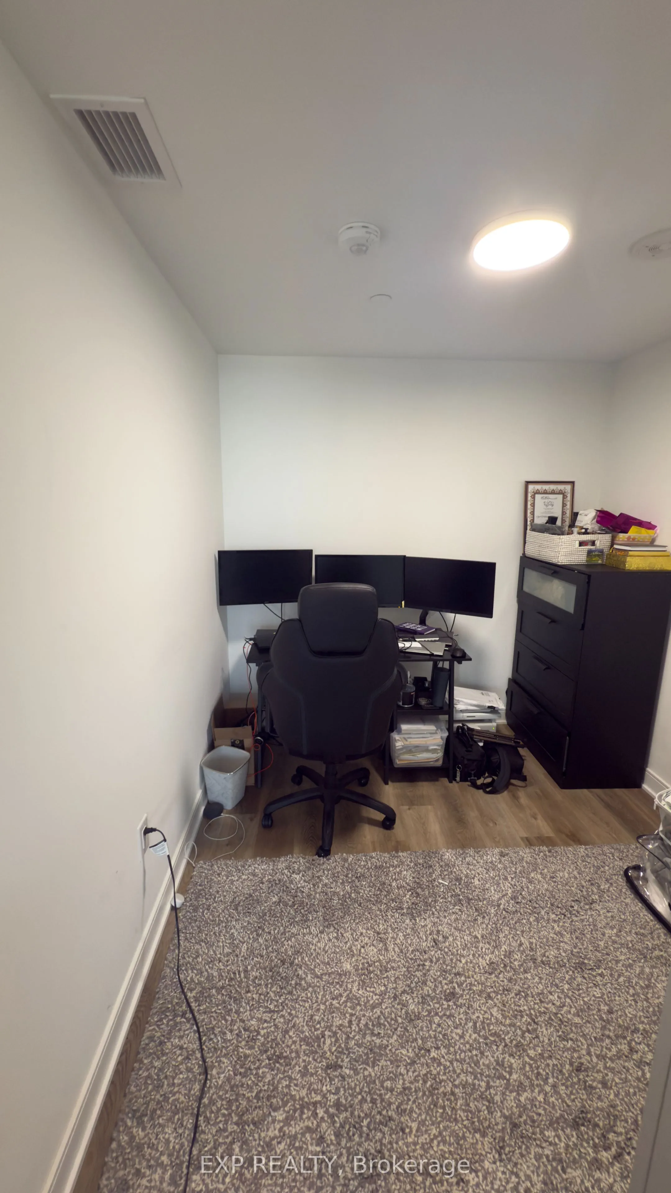 86 Dundas Street E, #1508