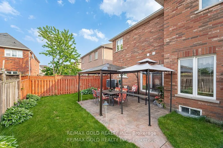 5 Summershade Street