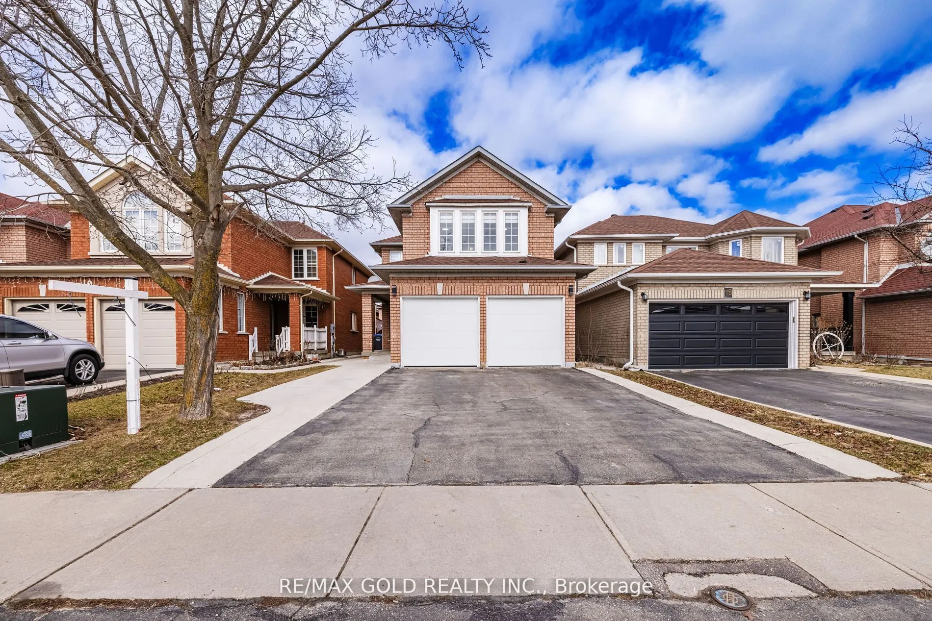 17 Dovesong Drive