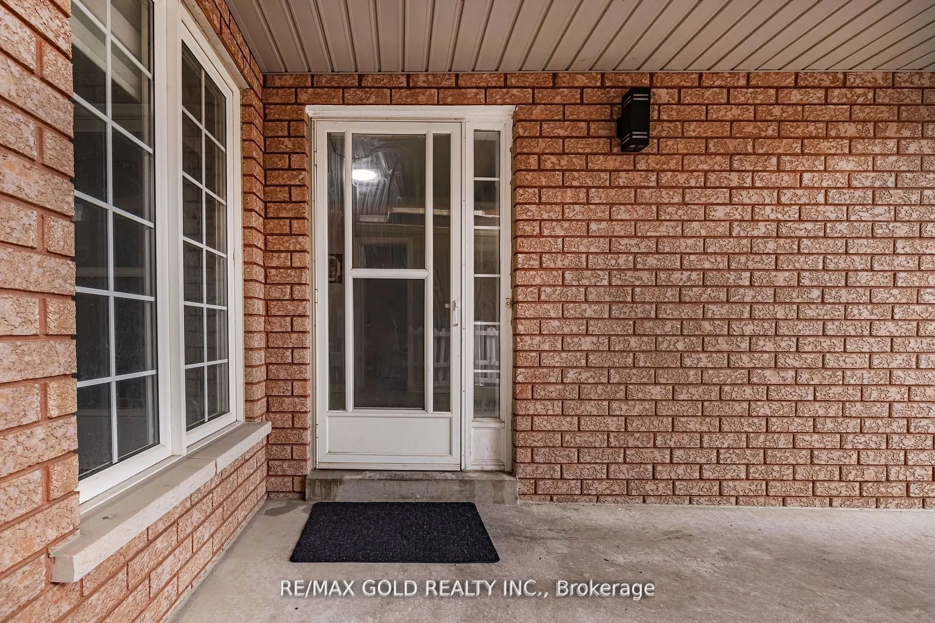 17 Dovesong Drive