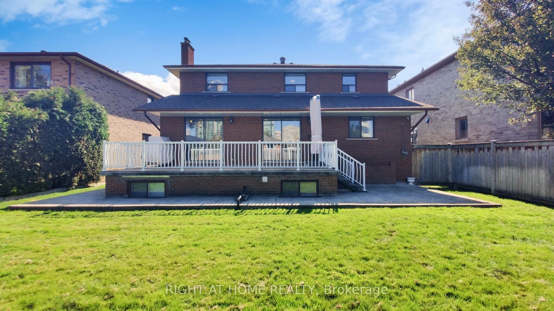 71 Fairview Road W