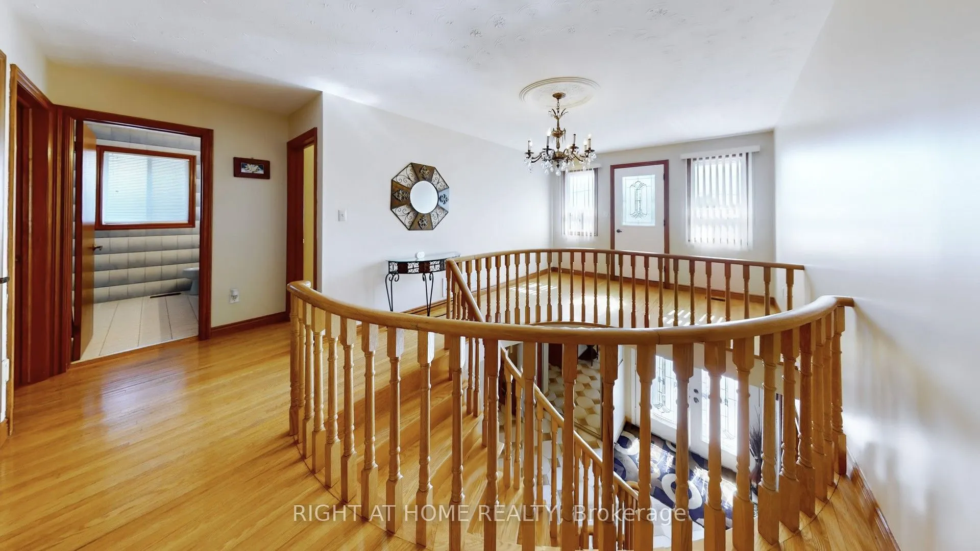 71 Fairview Road W