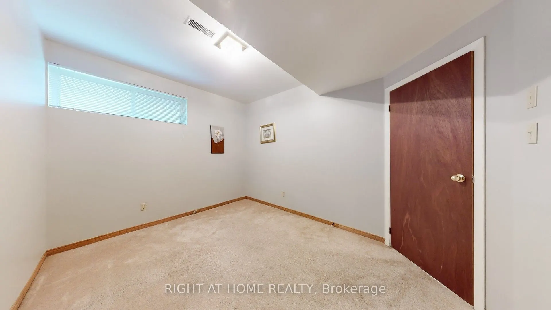 71 Fairview Road W