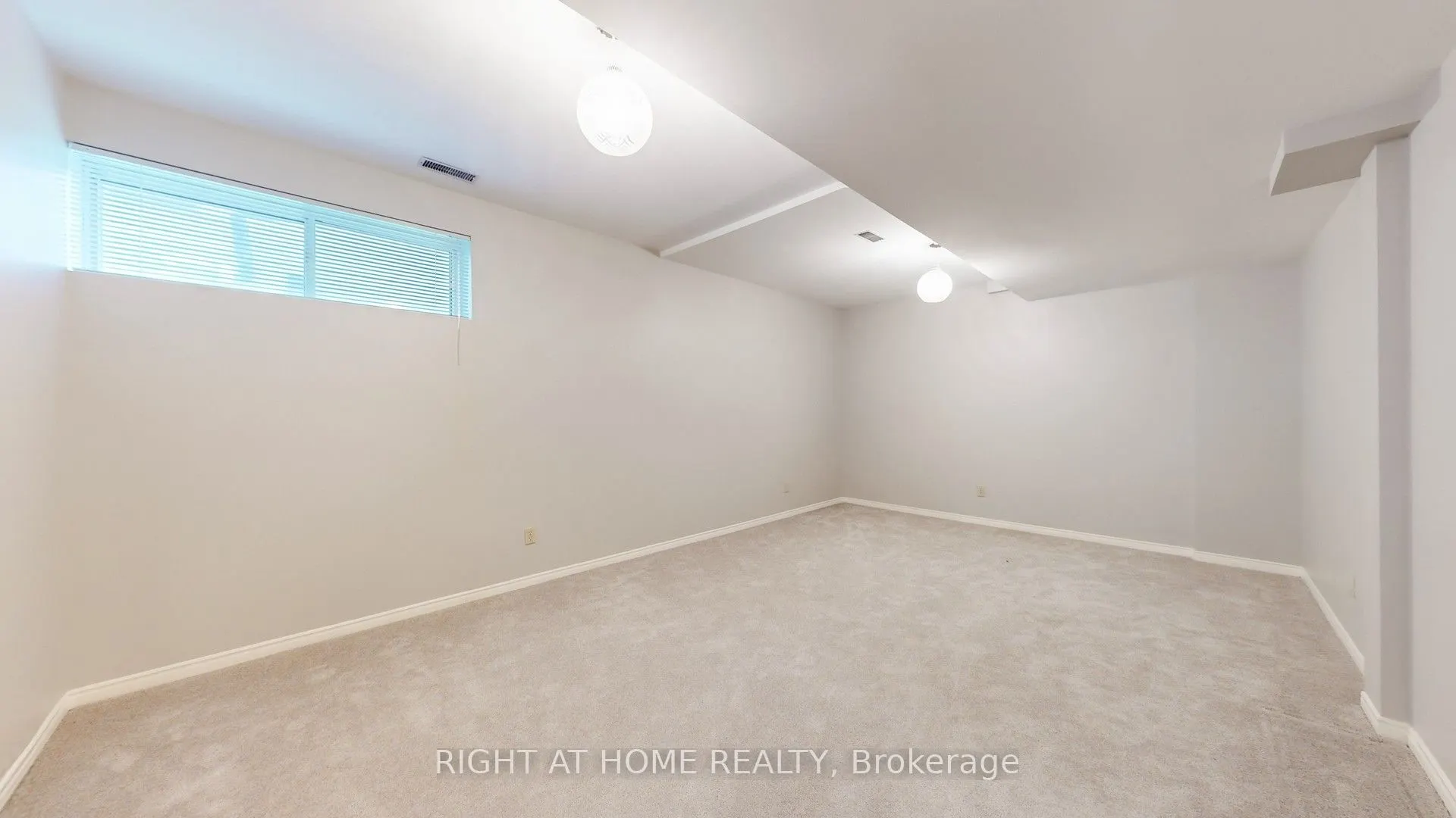 71 Fairview Road W