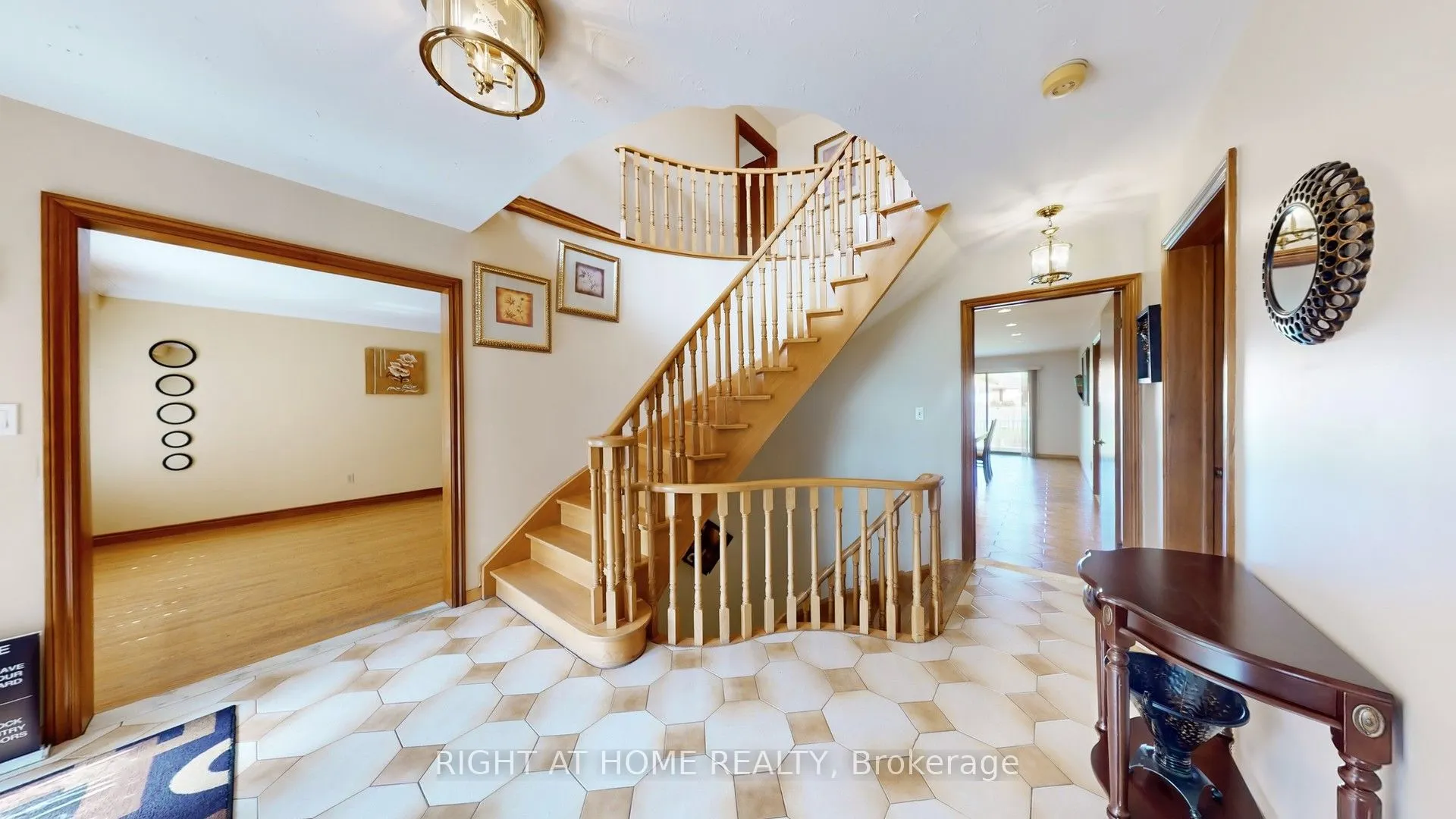 71 Fairview Road W