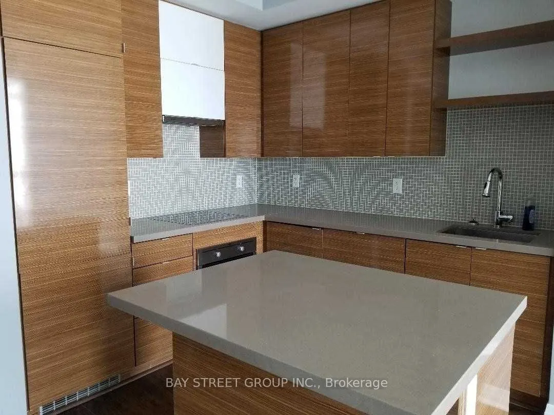 59 Annie Craig Drive, #3506