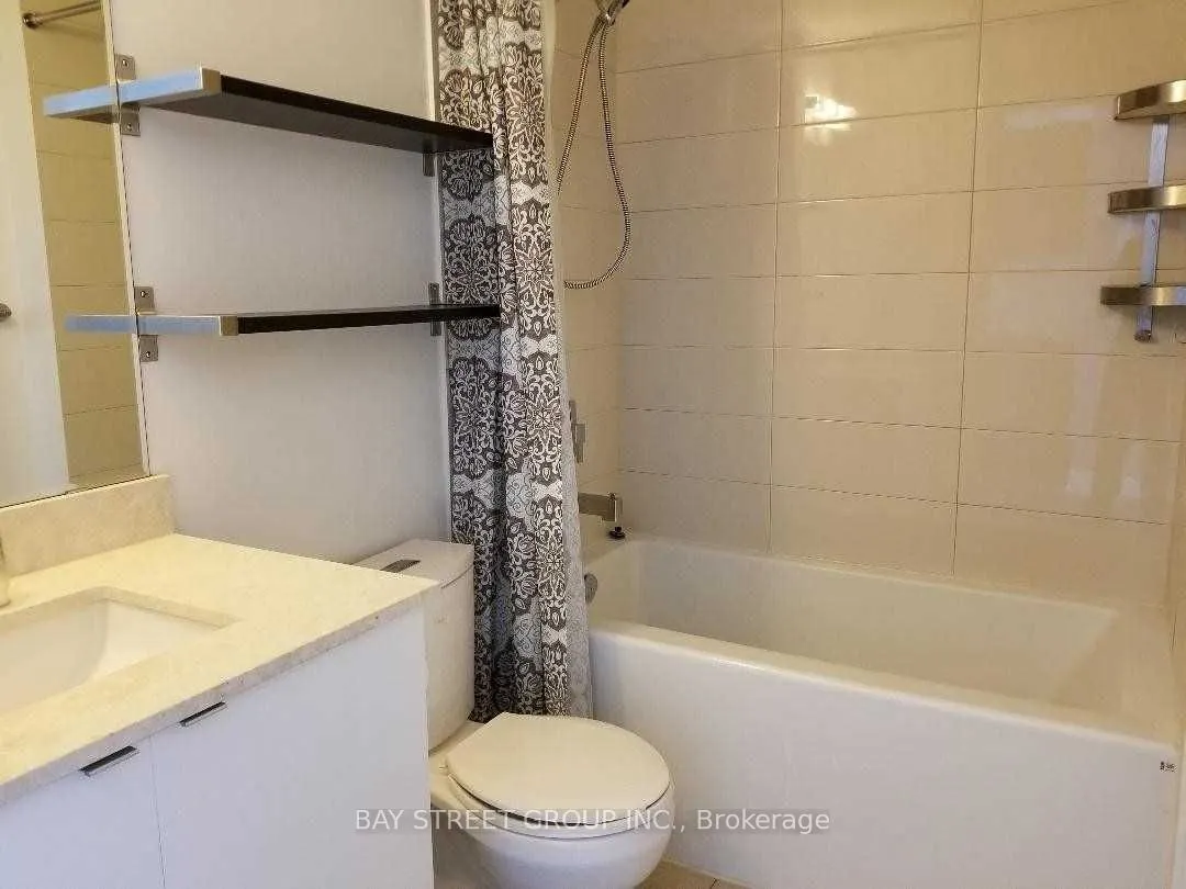 59 Annie Craig Drive, #3506