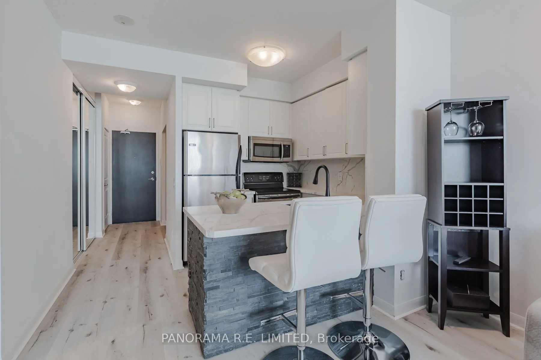 235 Sherway Gardens Road, #207
