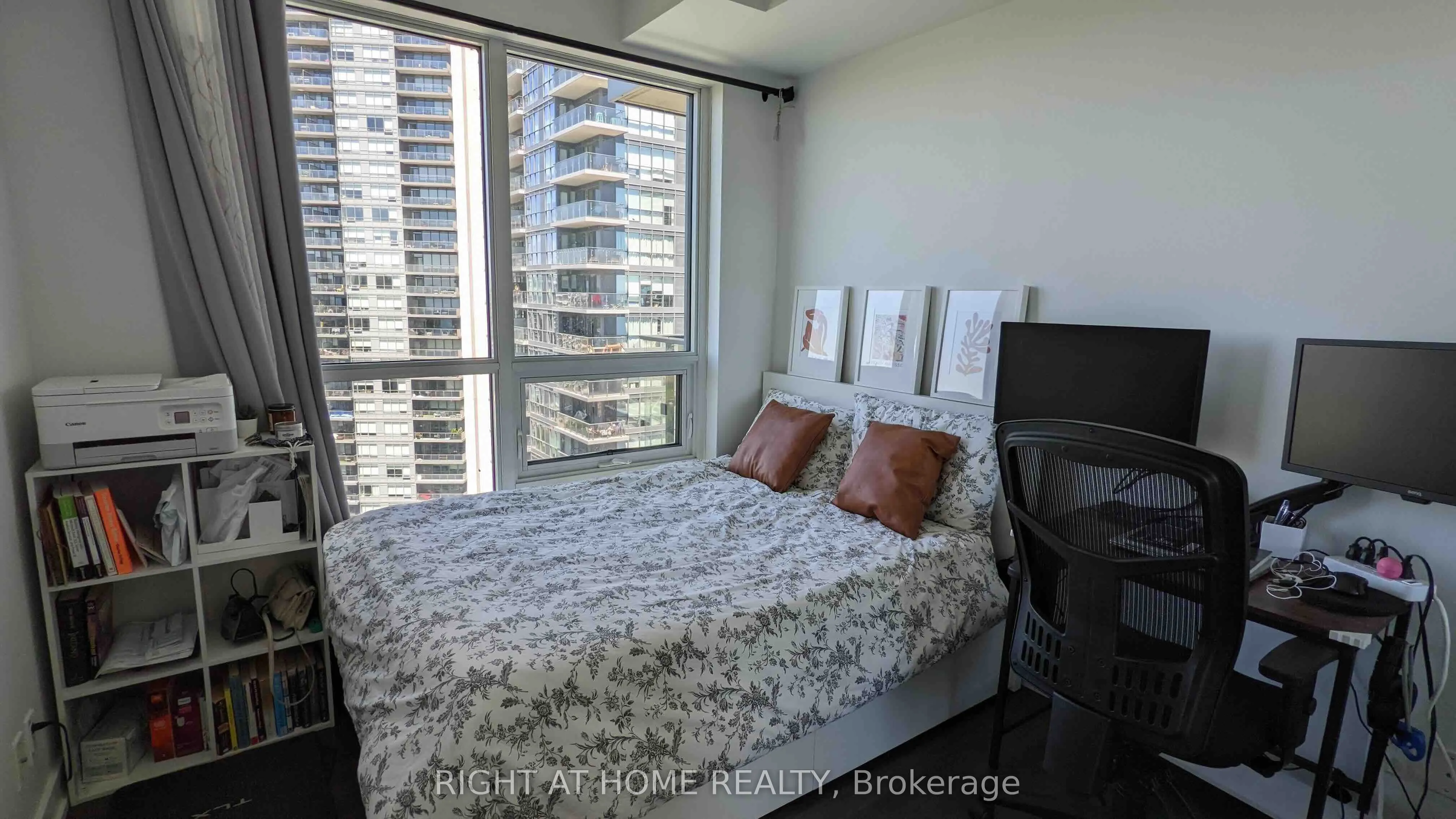 2220 Lakeshore Boulevard W, #3202