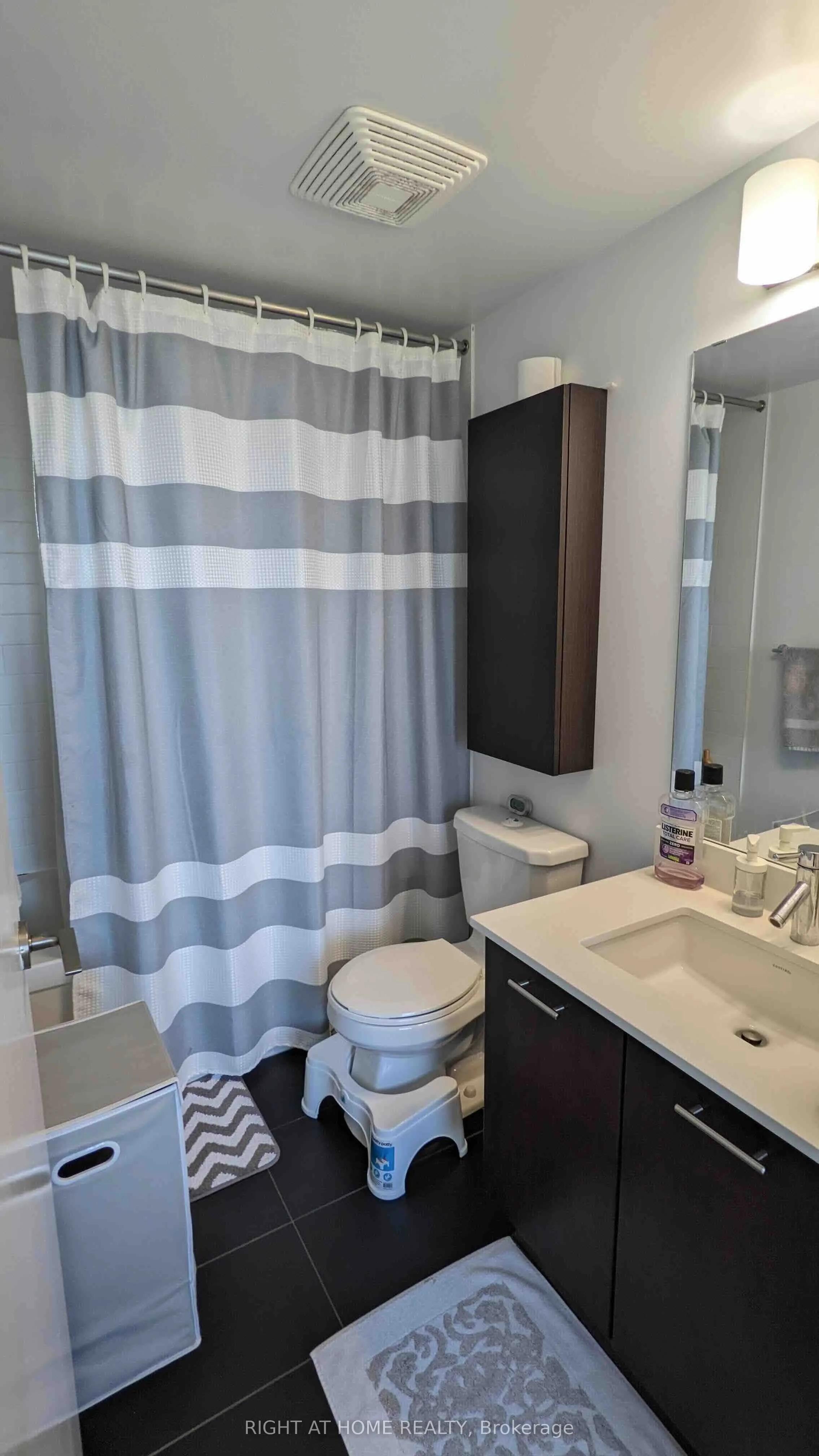 2220 Lakeshore Boulevard W, #3202