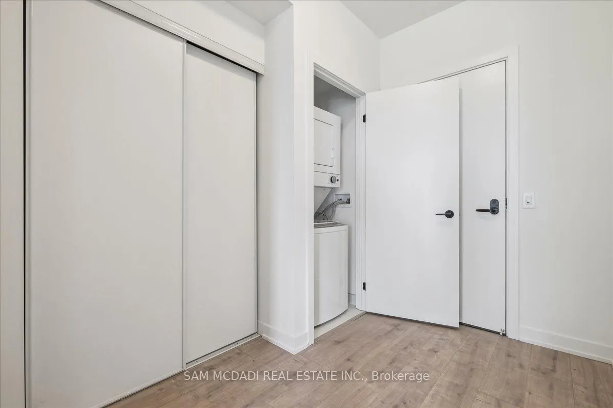 220 MISSINNIHE Way, #1001