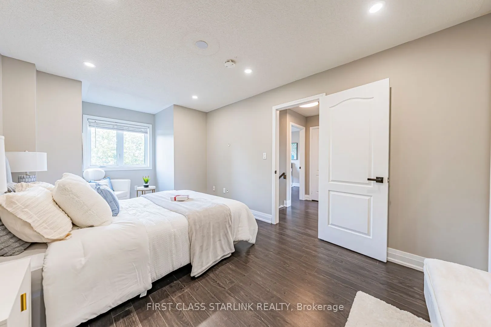 1452 Hemingford Lane