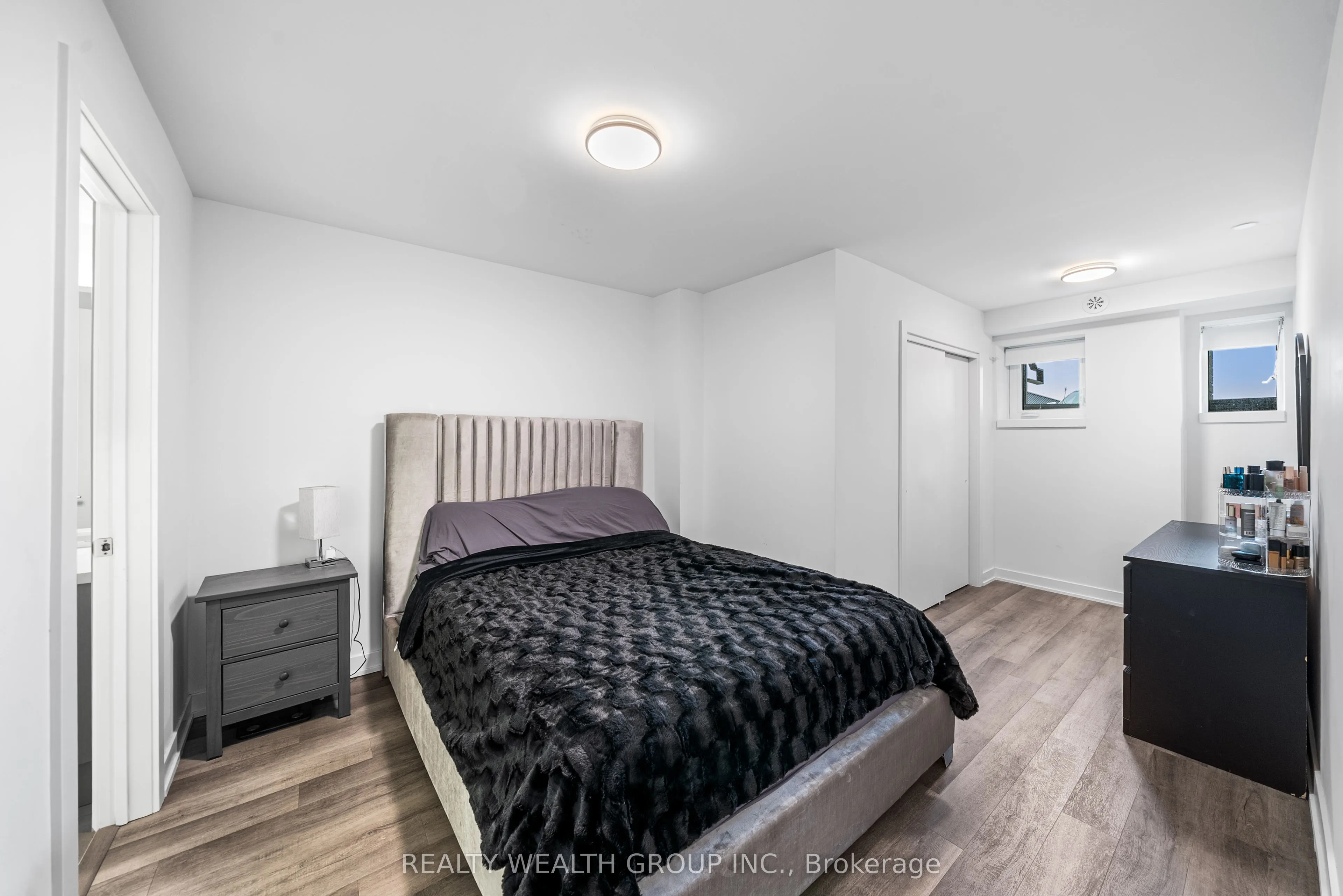 185 Veterans Drive, #11