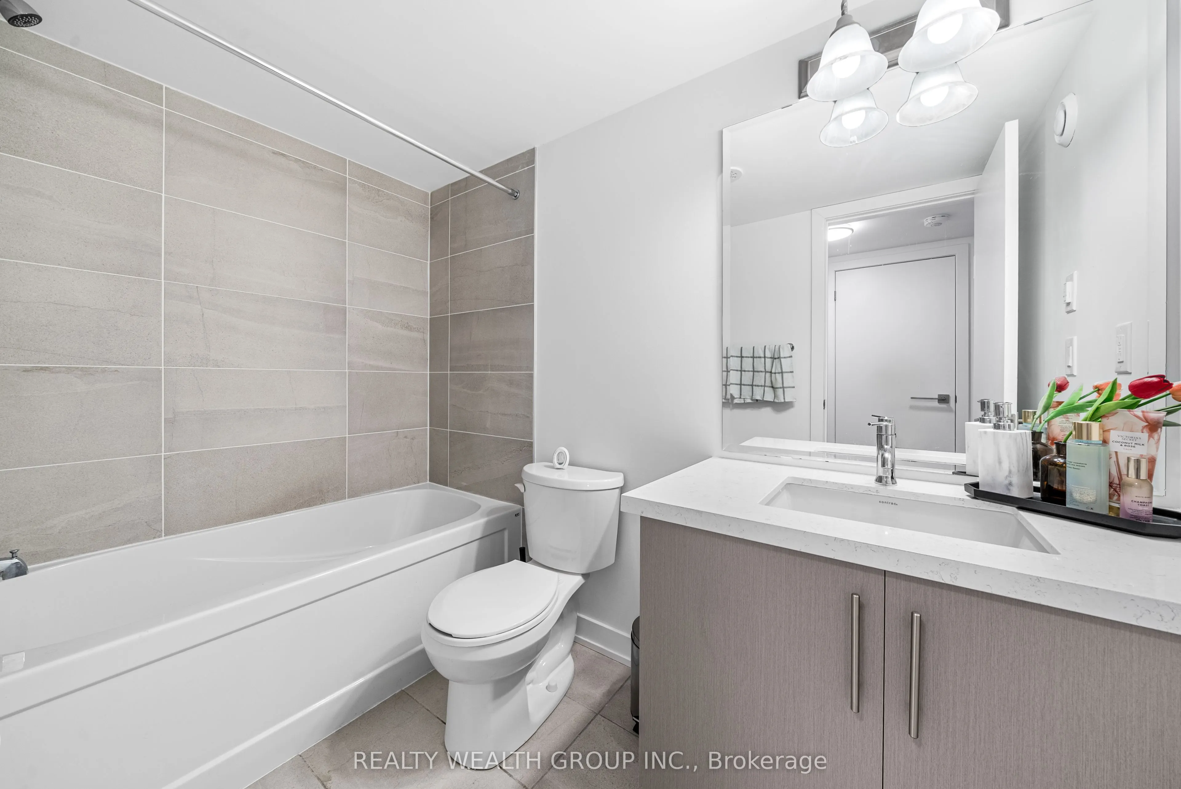 185 Veterans Drive, #11