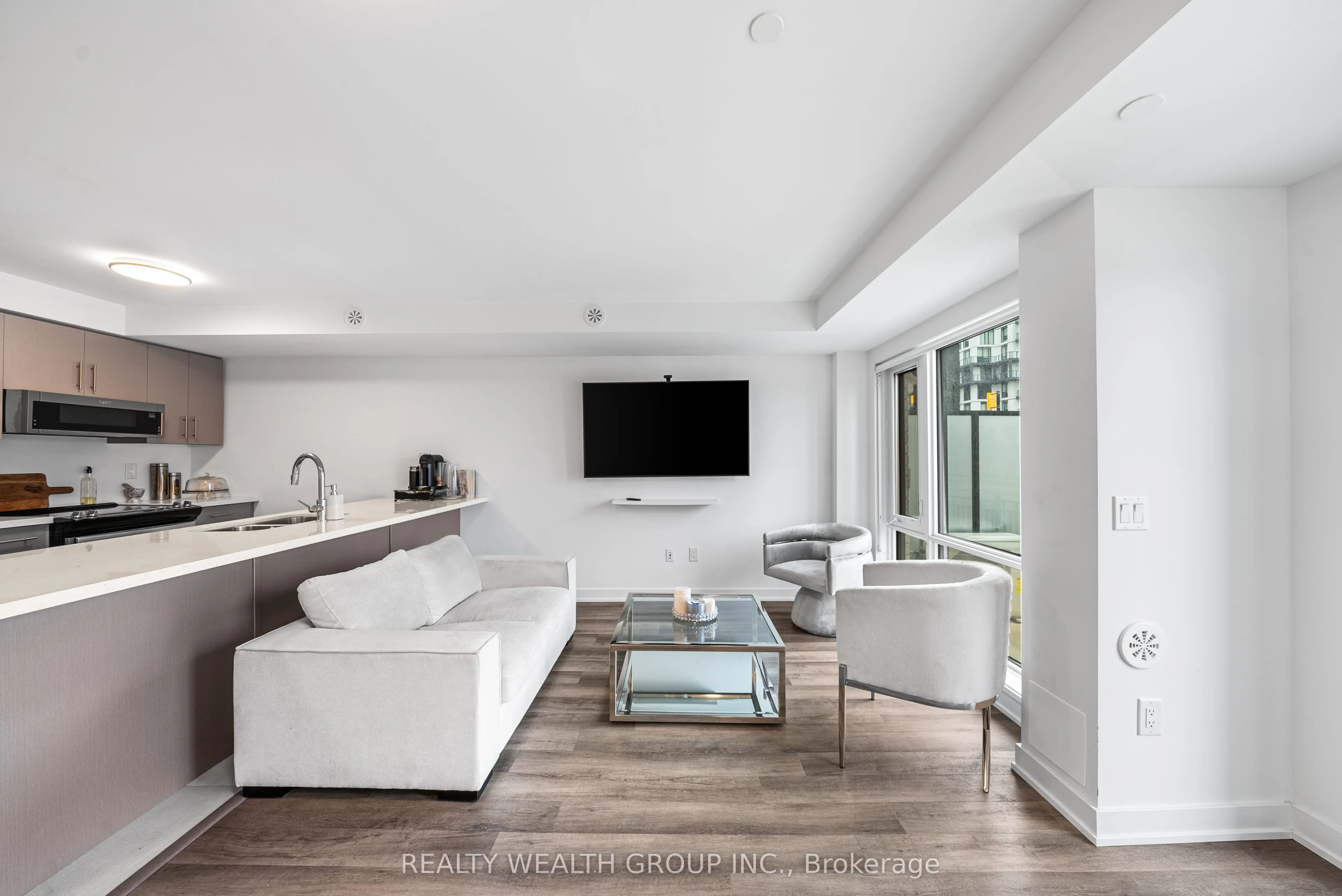 185 Veterans Drive, #11