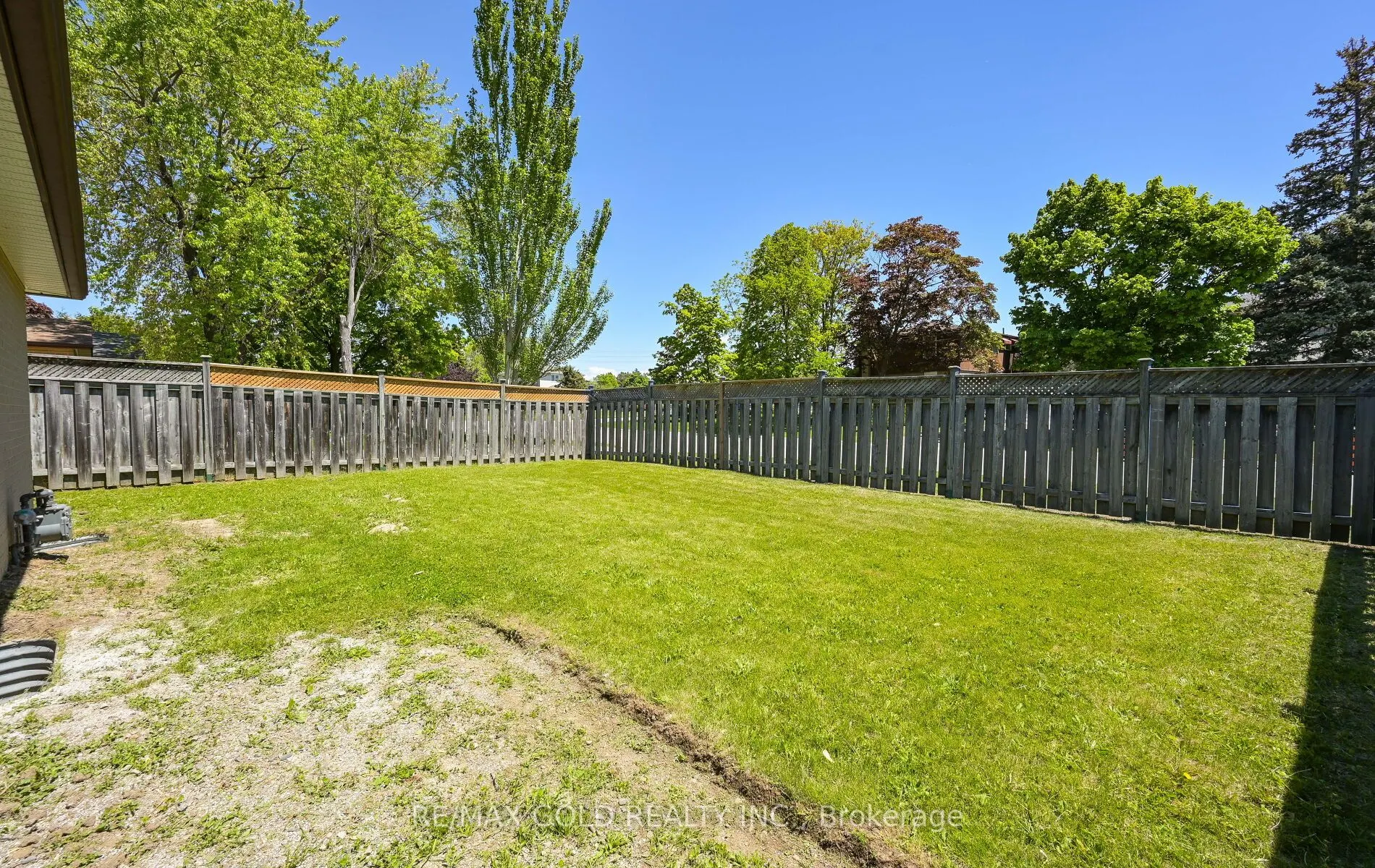 15 Flavian Crescent