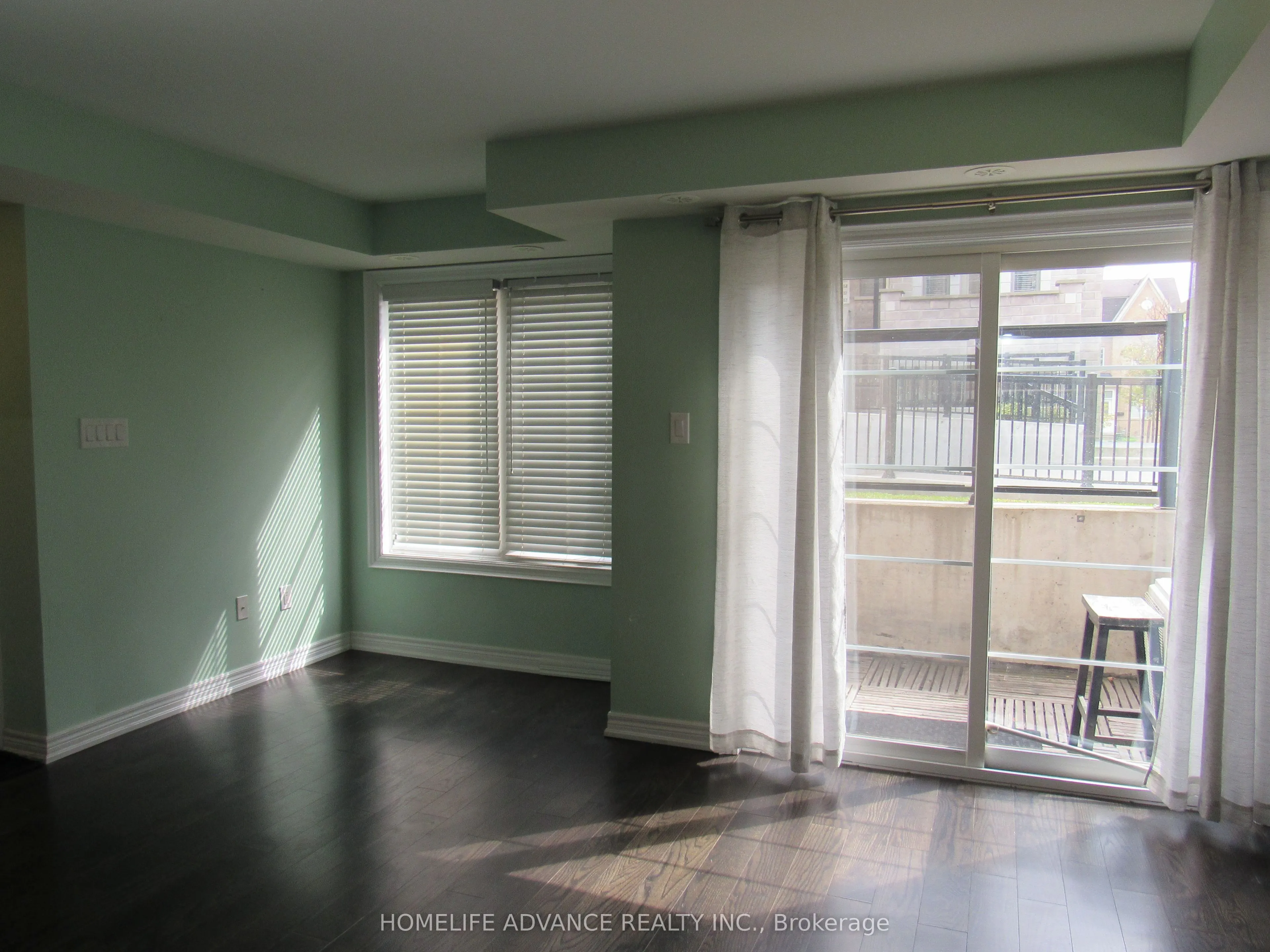 2335 Sheppard Avenue W, #1
