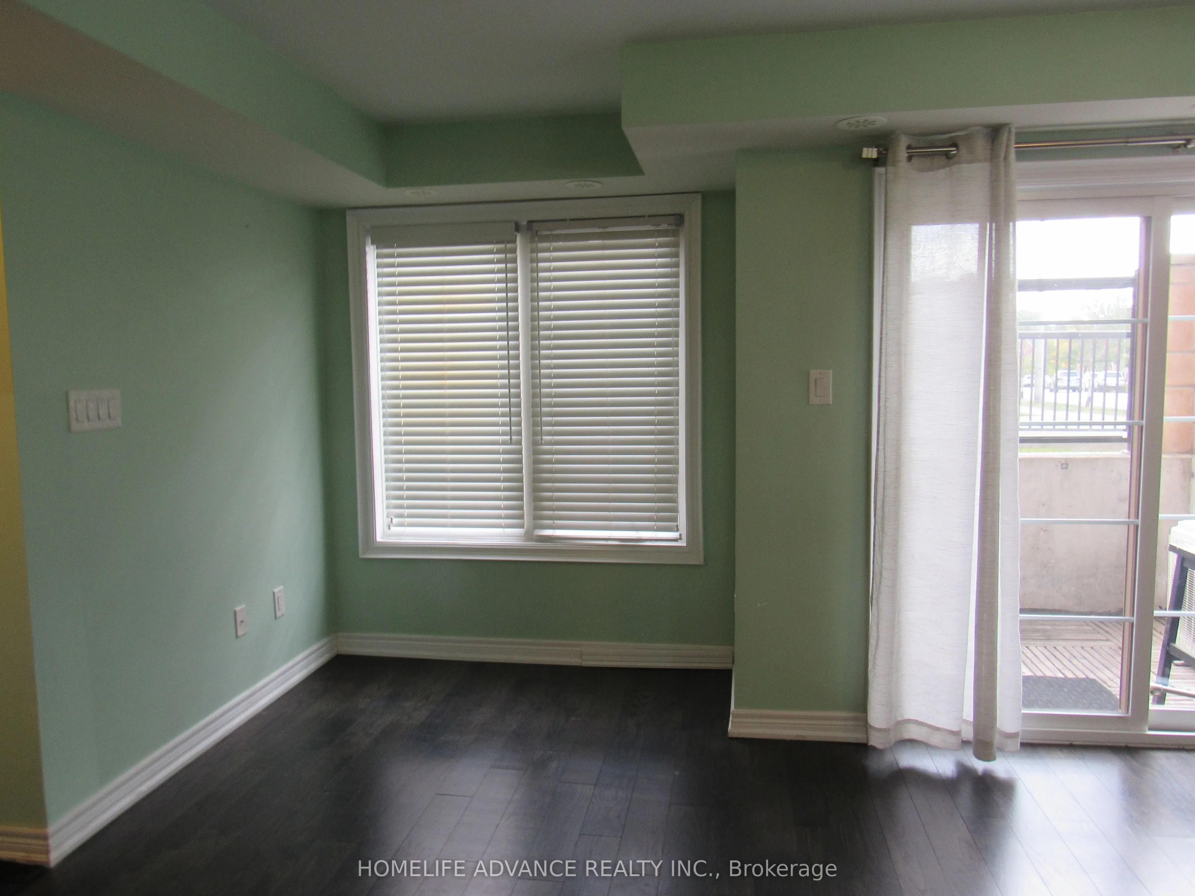 2335 Sheppard Avenue W, #1