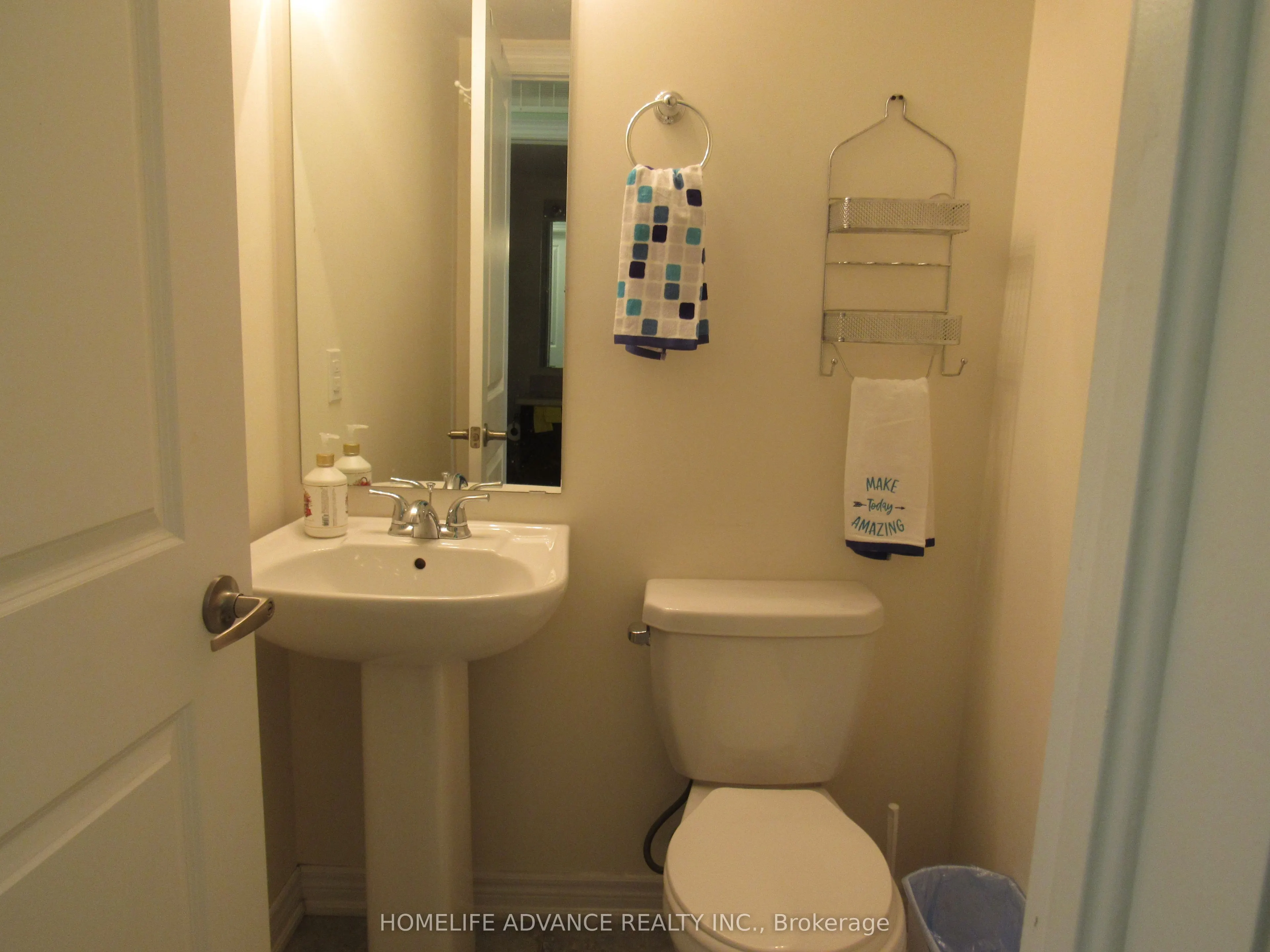 2335 Sheppard Avenue W, #1
