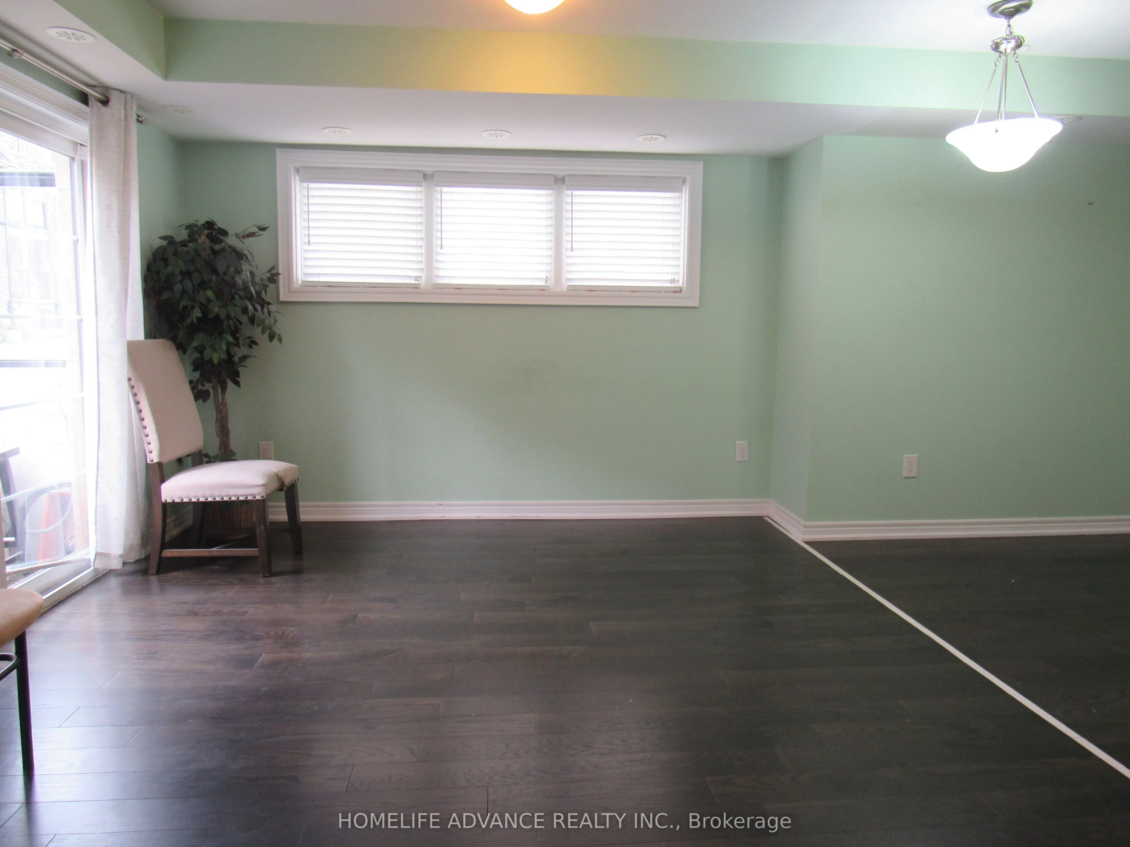 2335 Sheppard Avenue W, #1