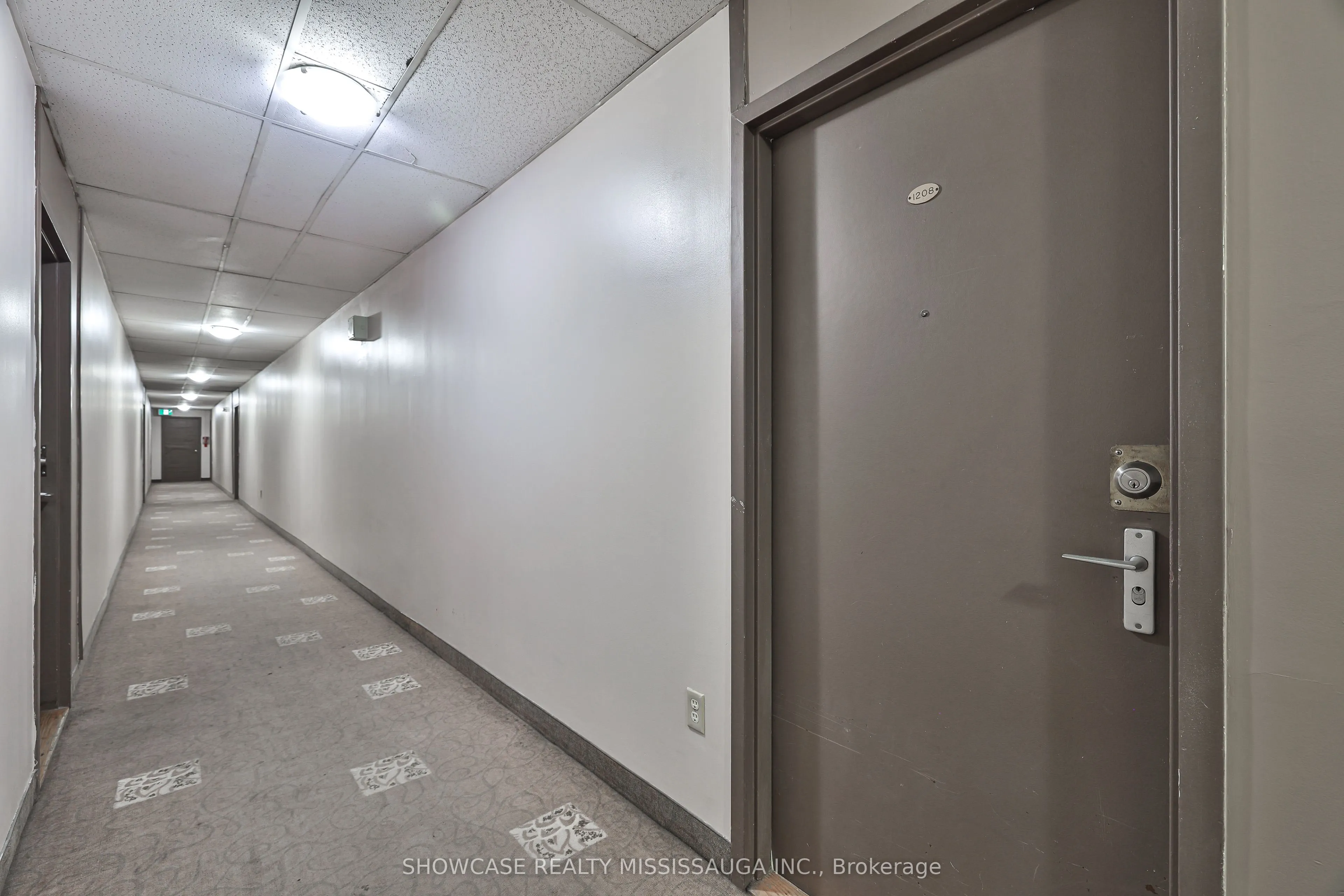 345 Driftwood Avenue, #1208