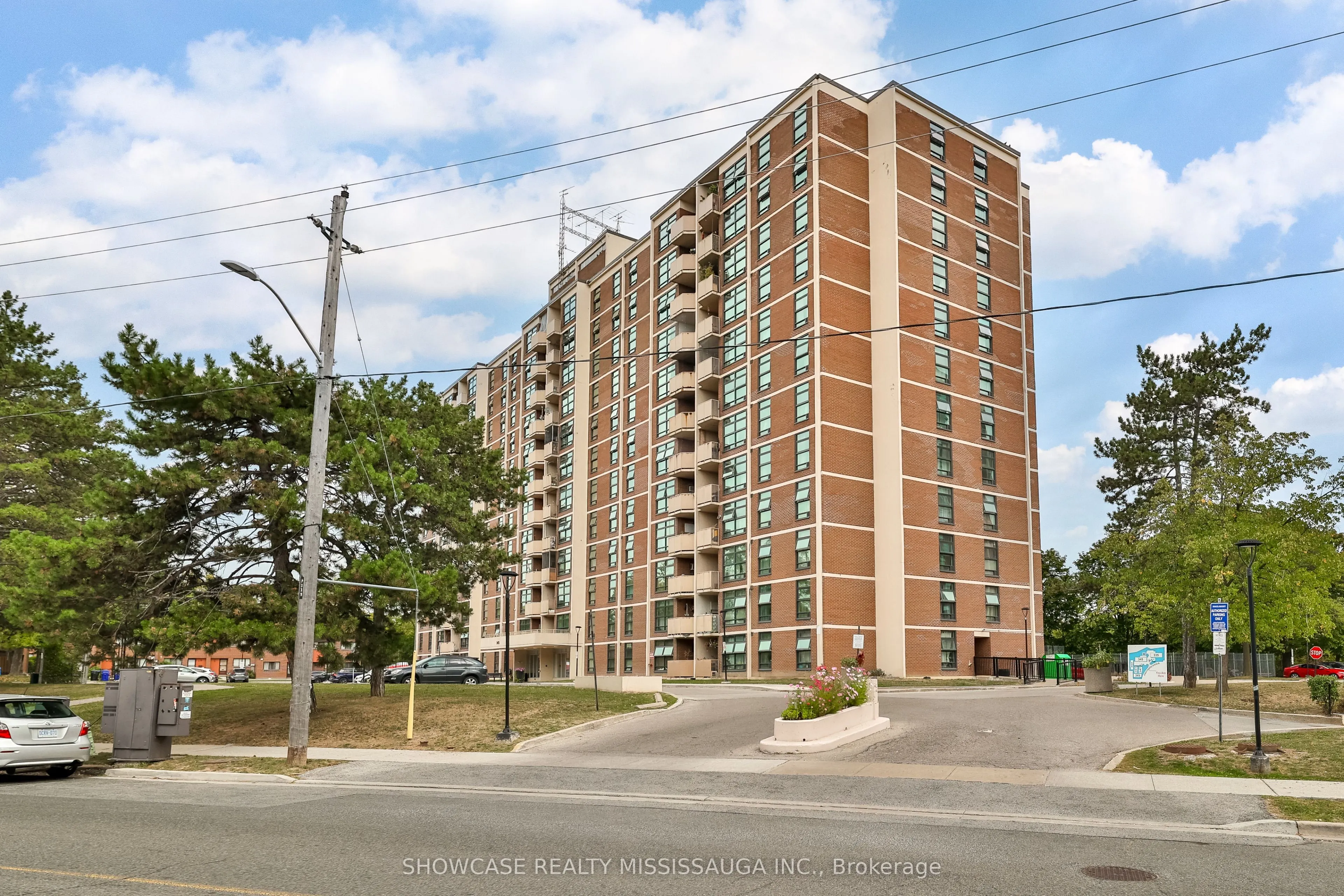 345 Driftwood Avenue, #1208