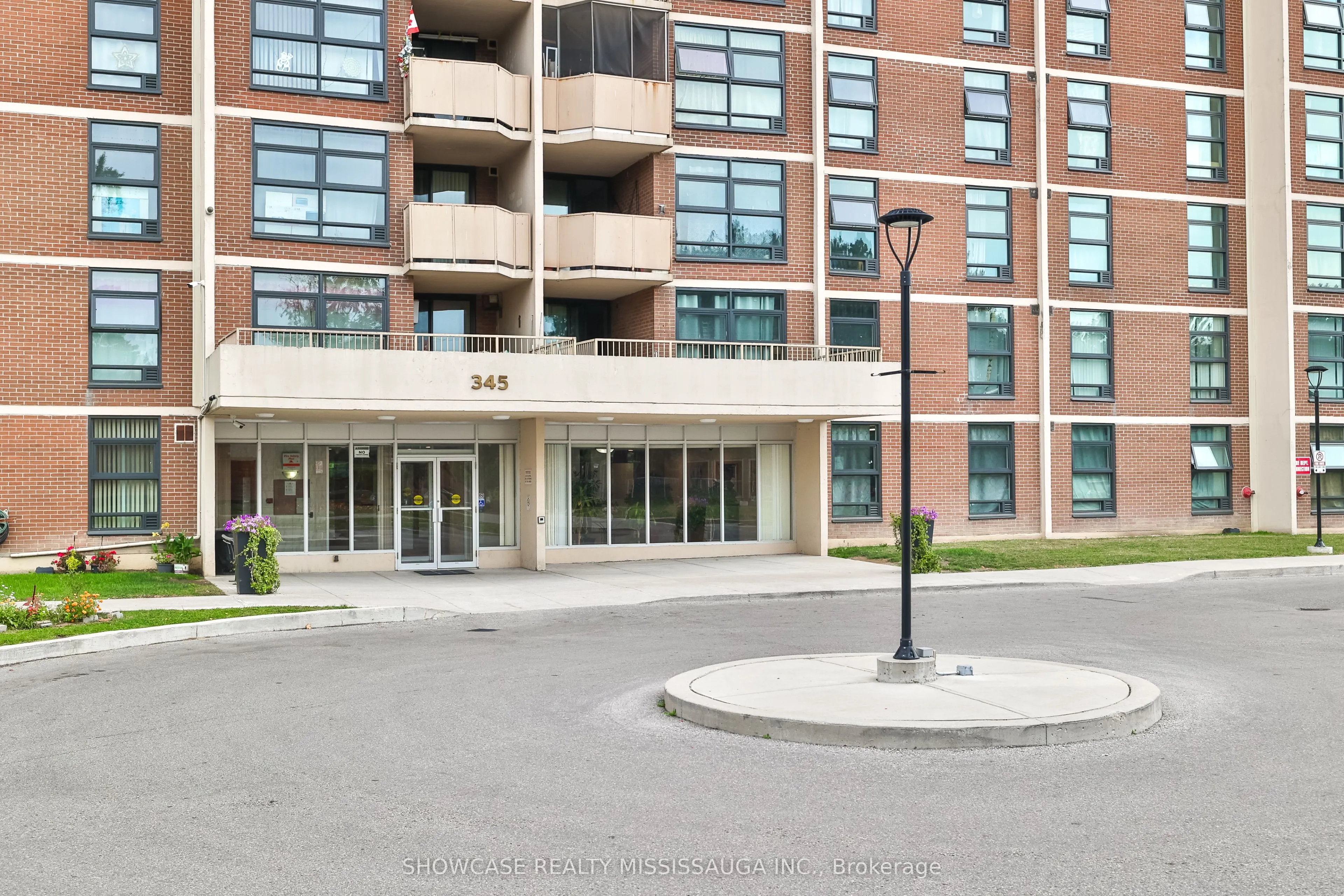 345 Driftwood Avenue, #1208