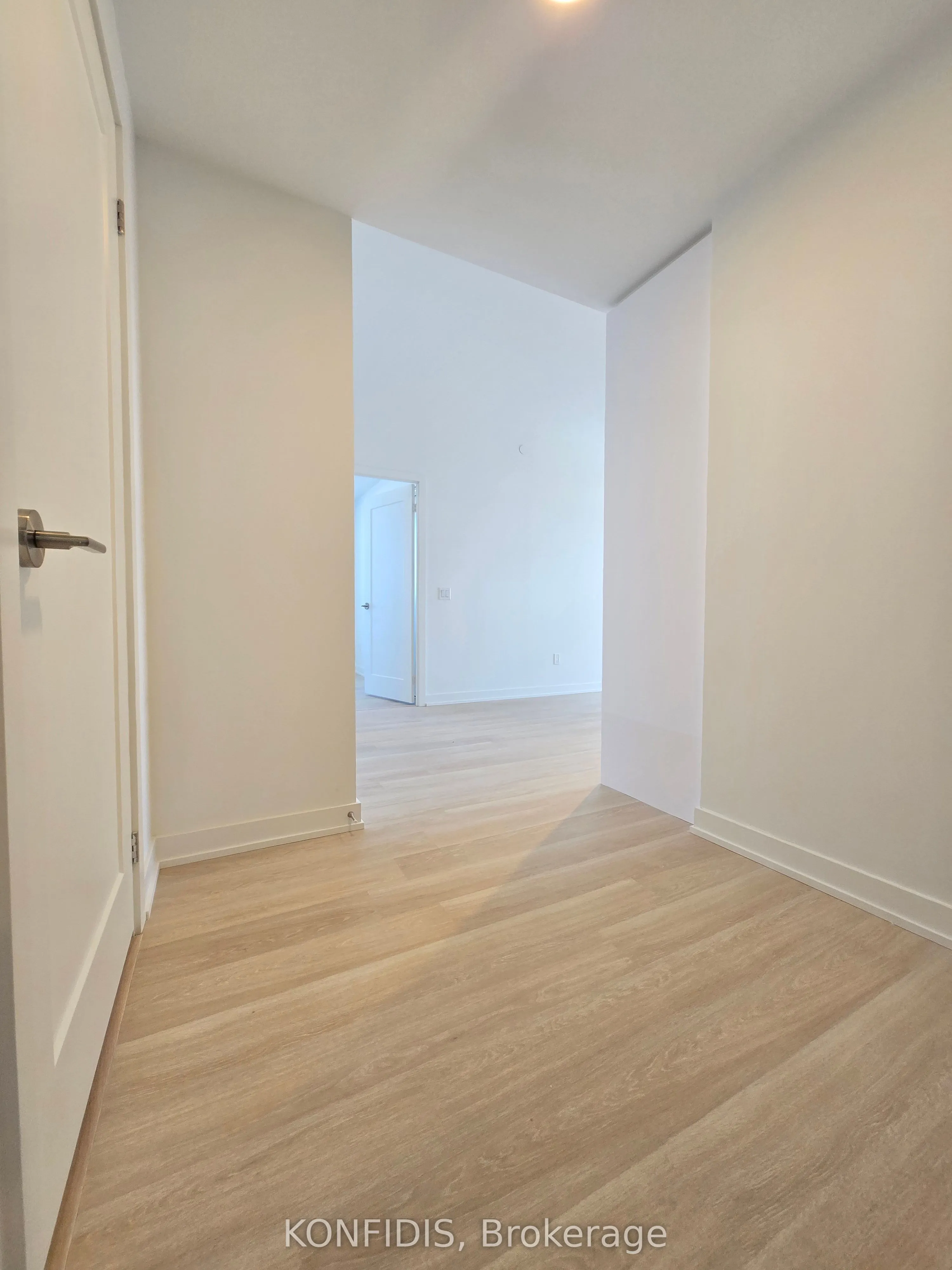 5105 Hurontario Street, #3002