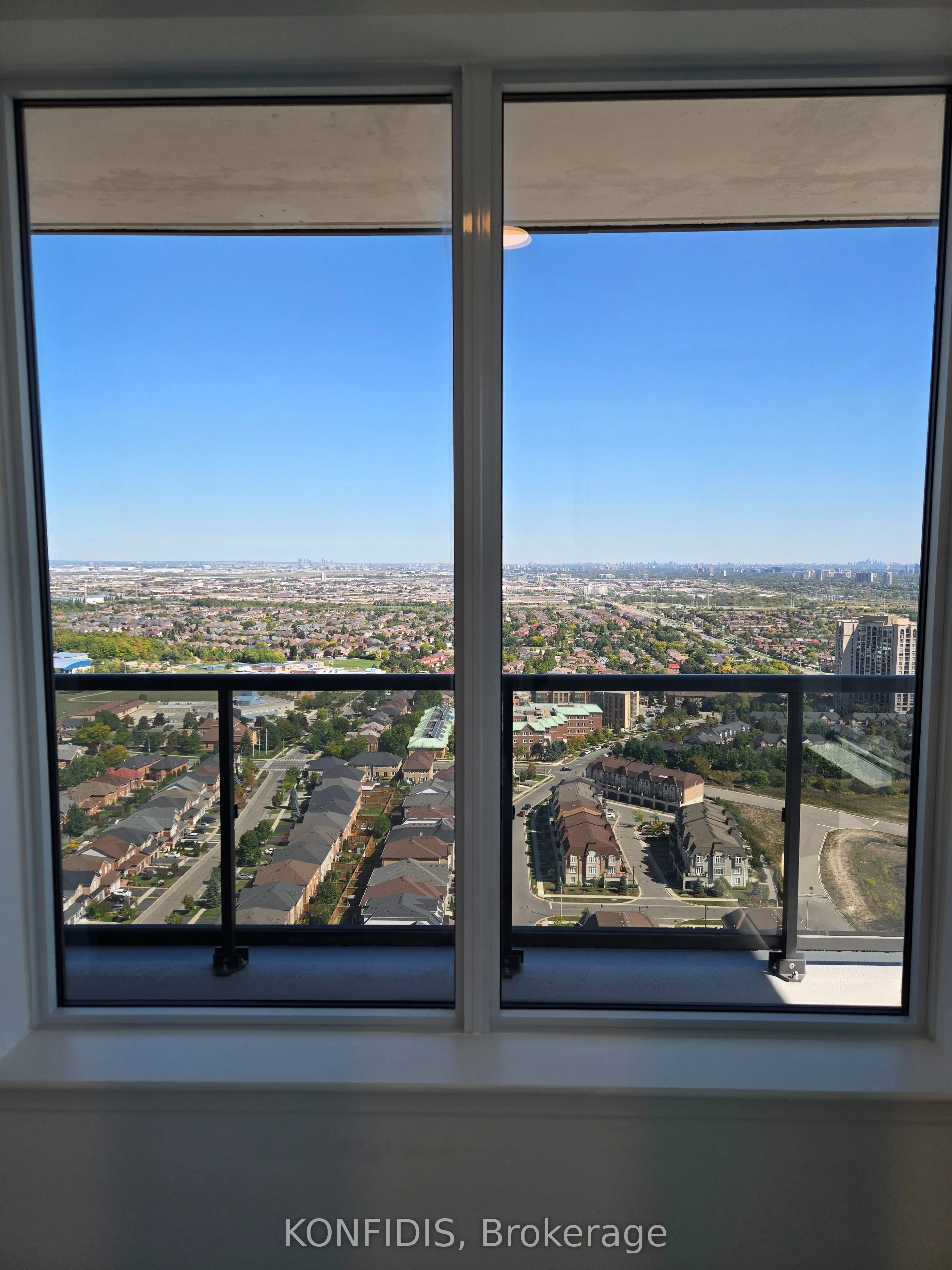 5105 Hurontario Street, #3002